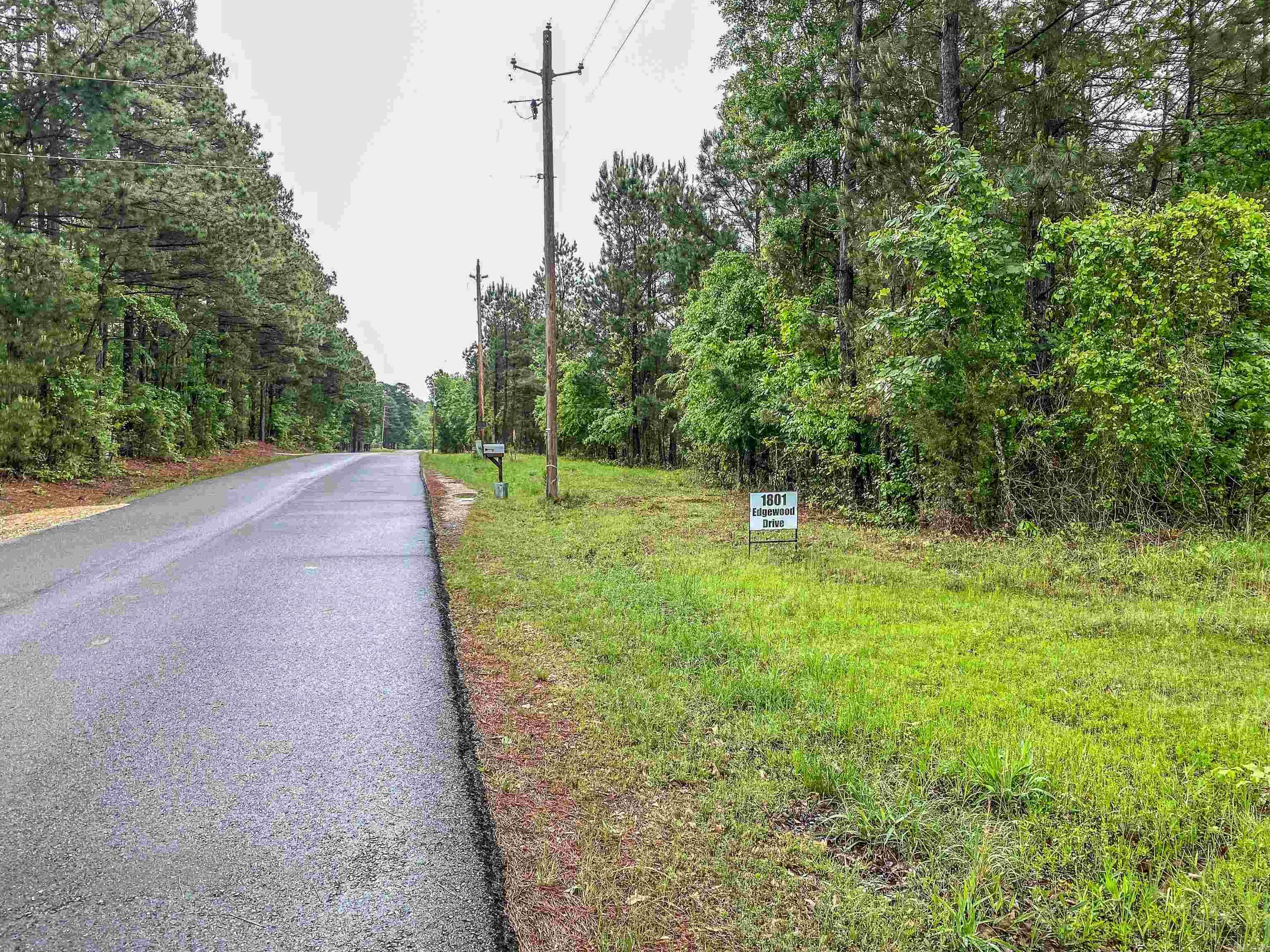 1801 Edgewood  Bismarck, AR