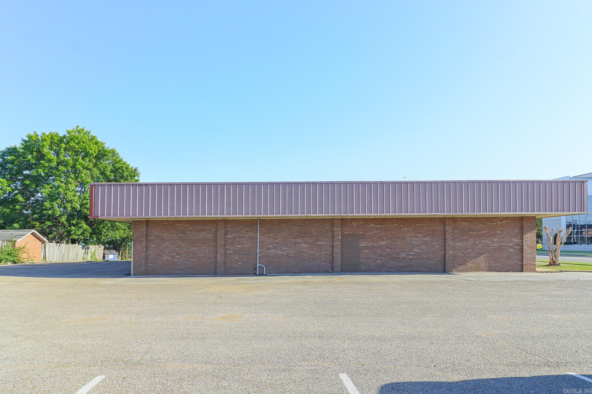 910 S Main  Jonesboro, AR