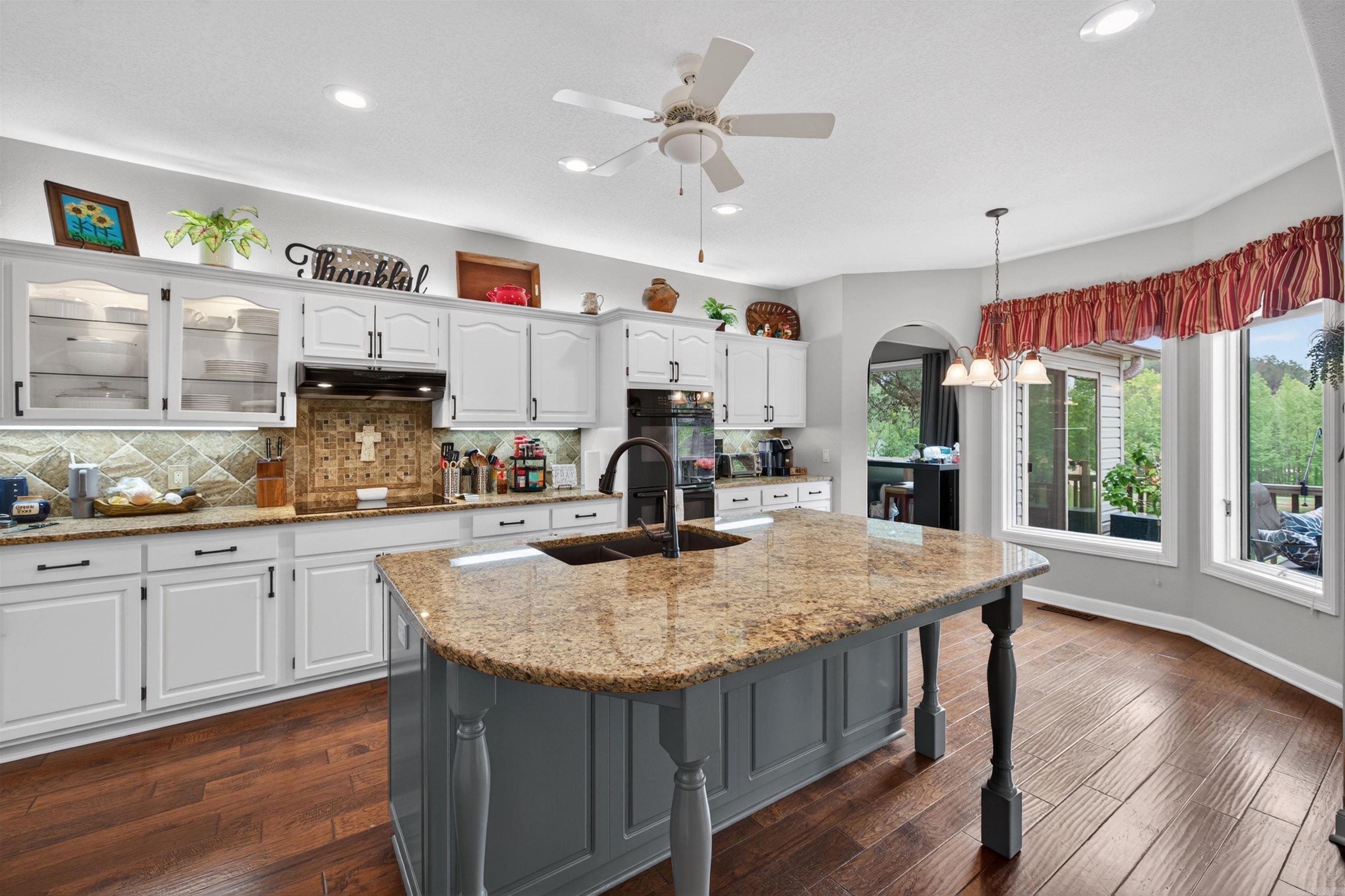 1 Atalaya  Hot Springs Village, AR