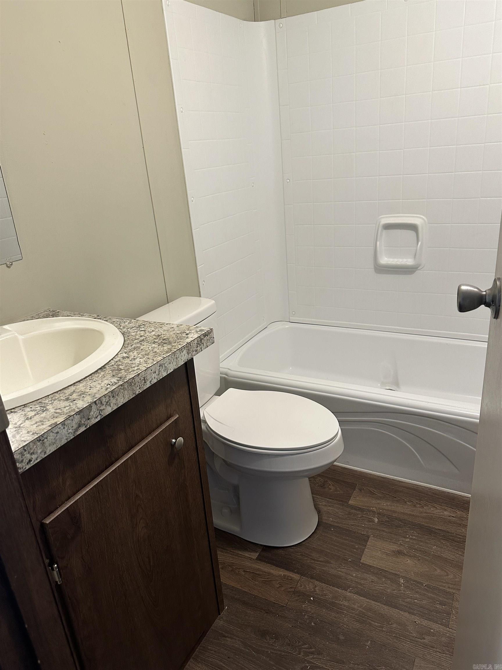 210 E Vine  Russell, AR