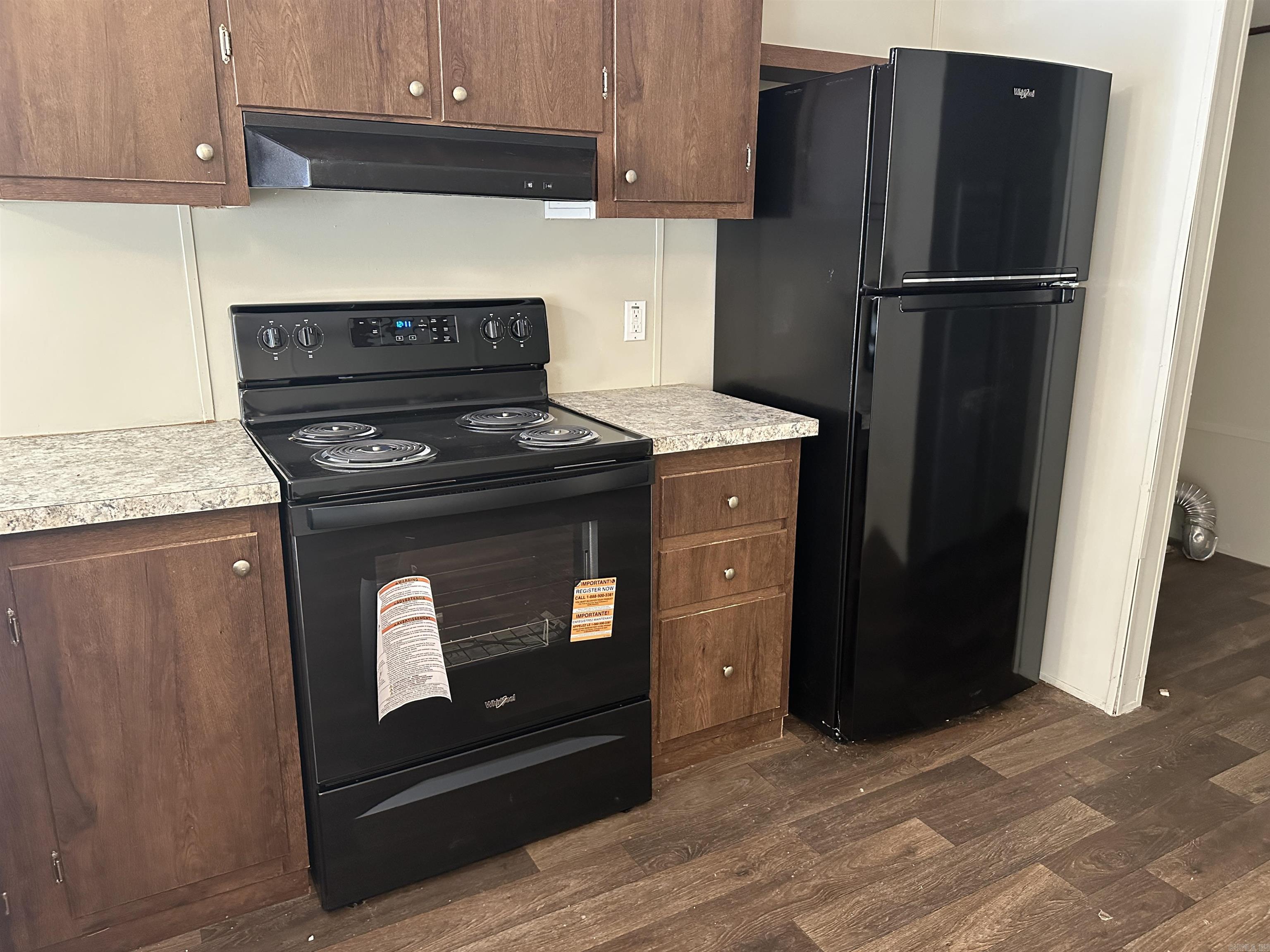 210 E Vine  Russell, AR