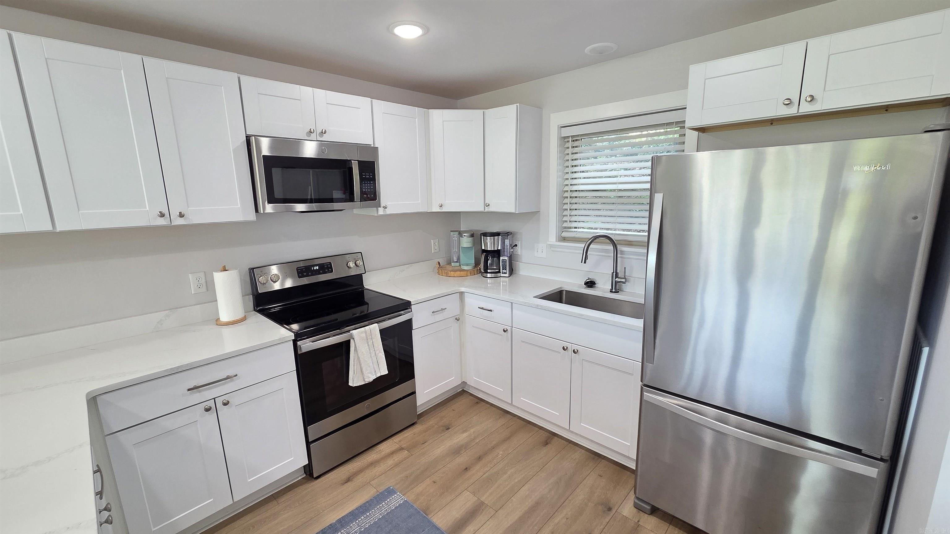 125 Cliff Side  Fairfield Bay, AR