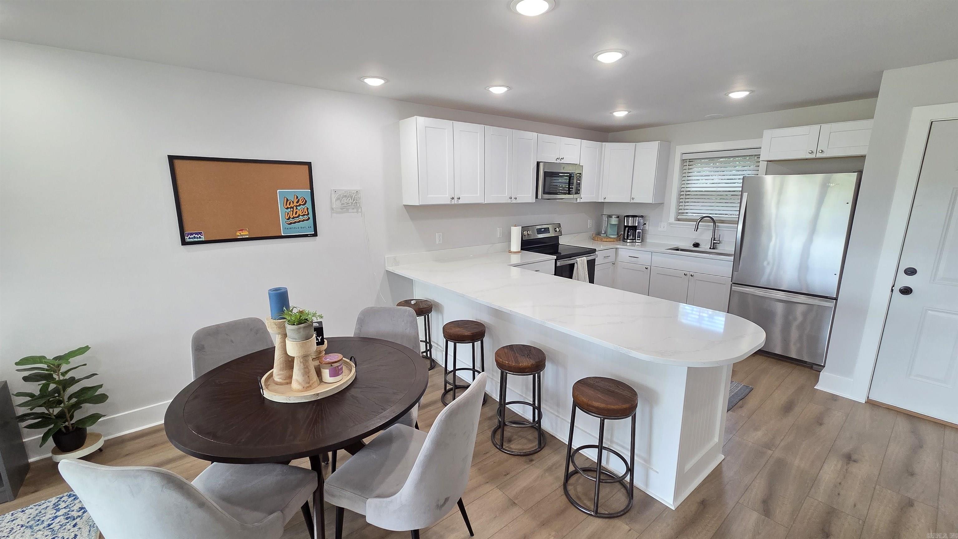 125 Cliff Side  Fairfield Bay, AR