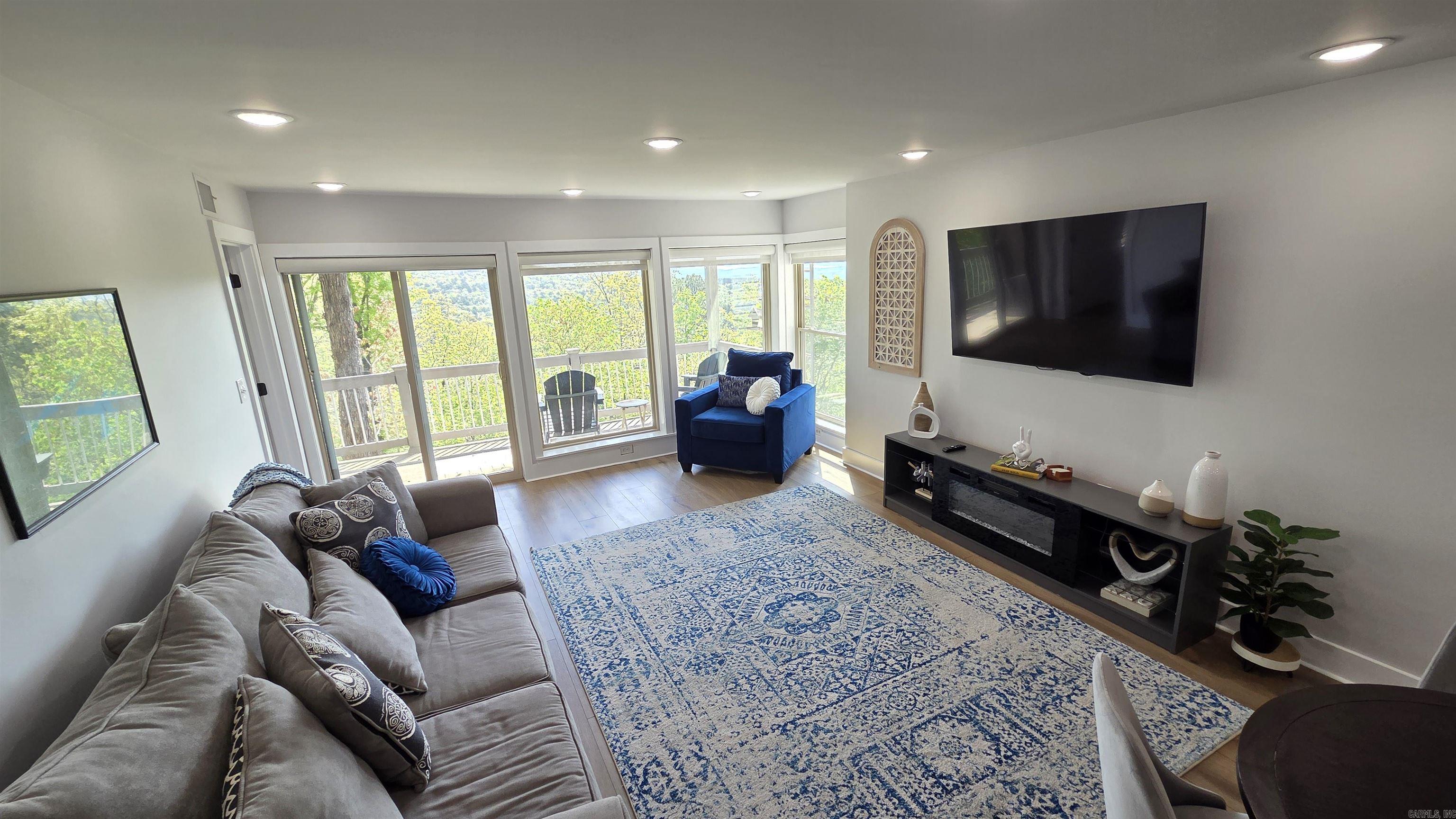 125 Cliff Side  Fairfield Bay, AR