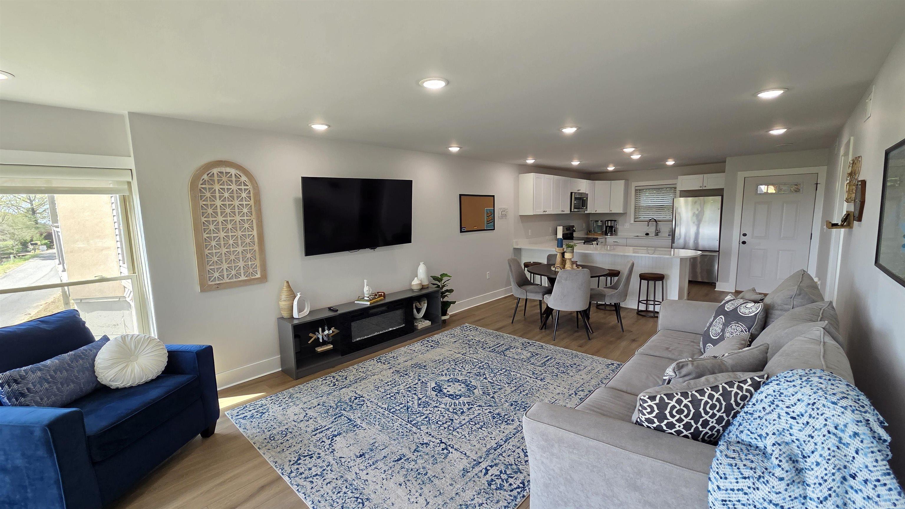 125 Cliff Side  Fairfield Bay, AR