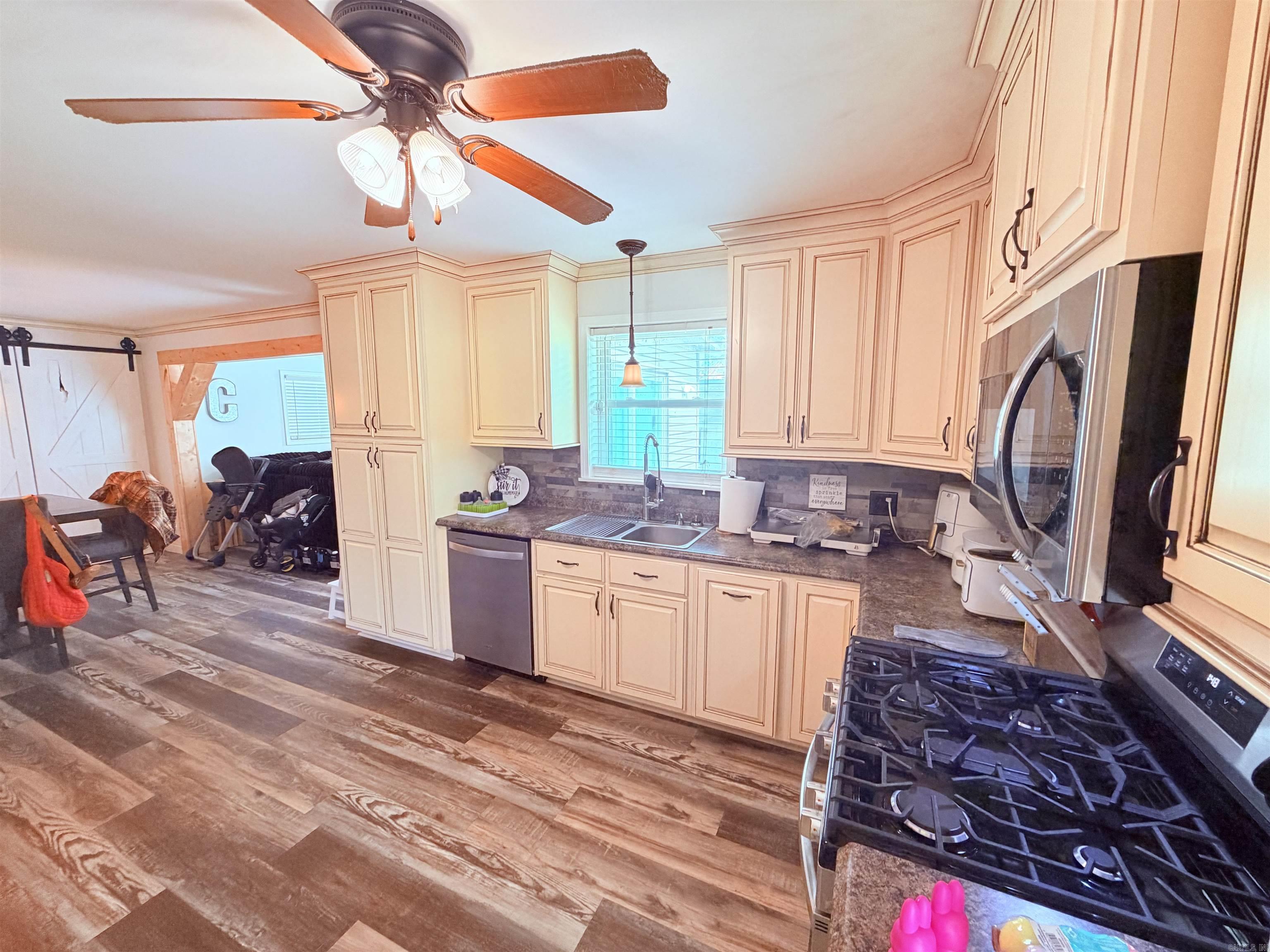 510 1st  Greenway, AR