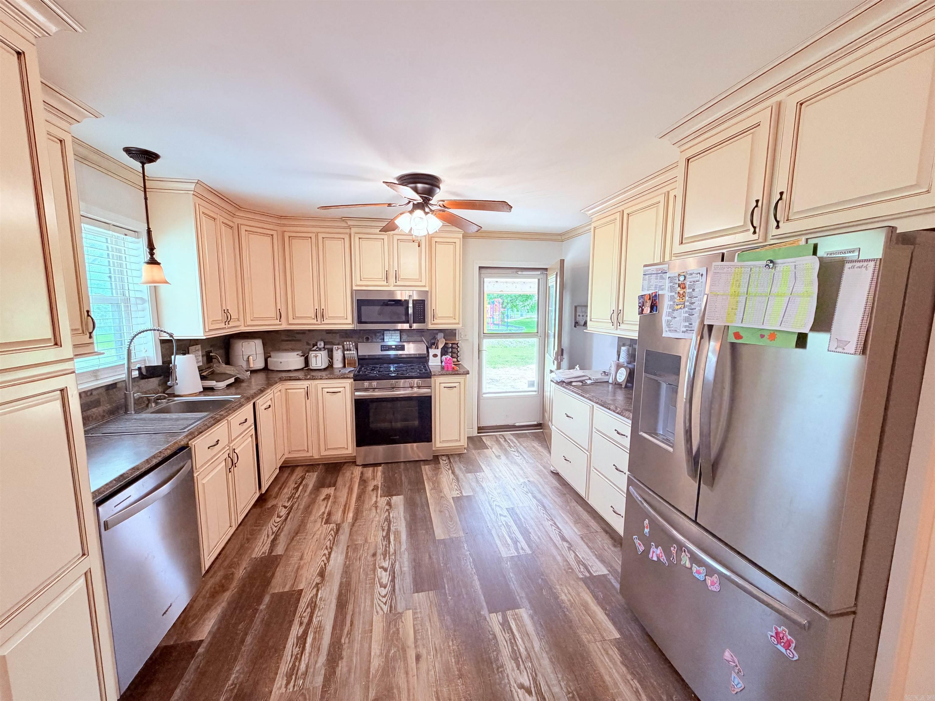 510 1st  Greenway, AR