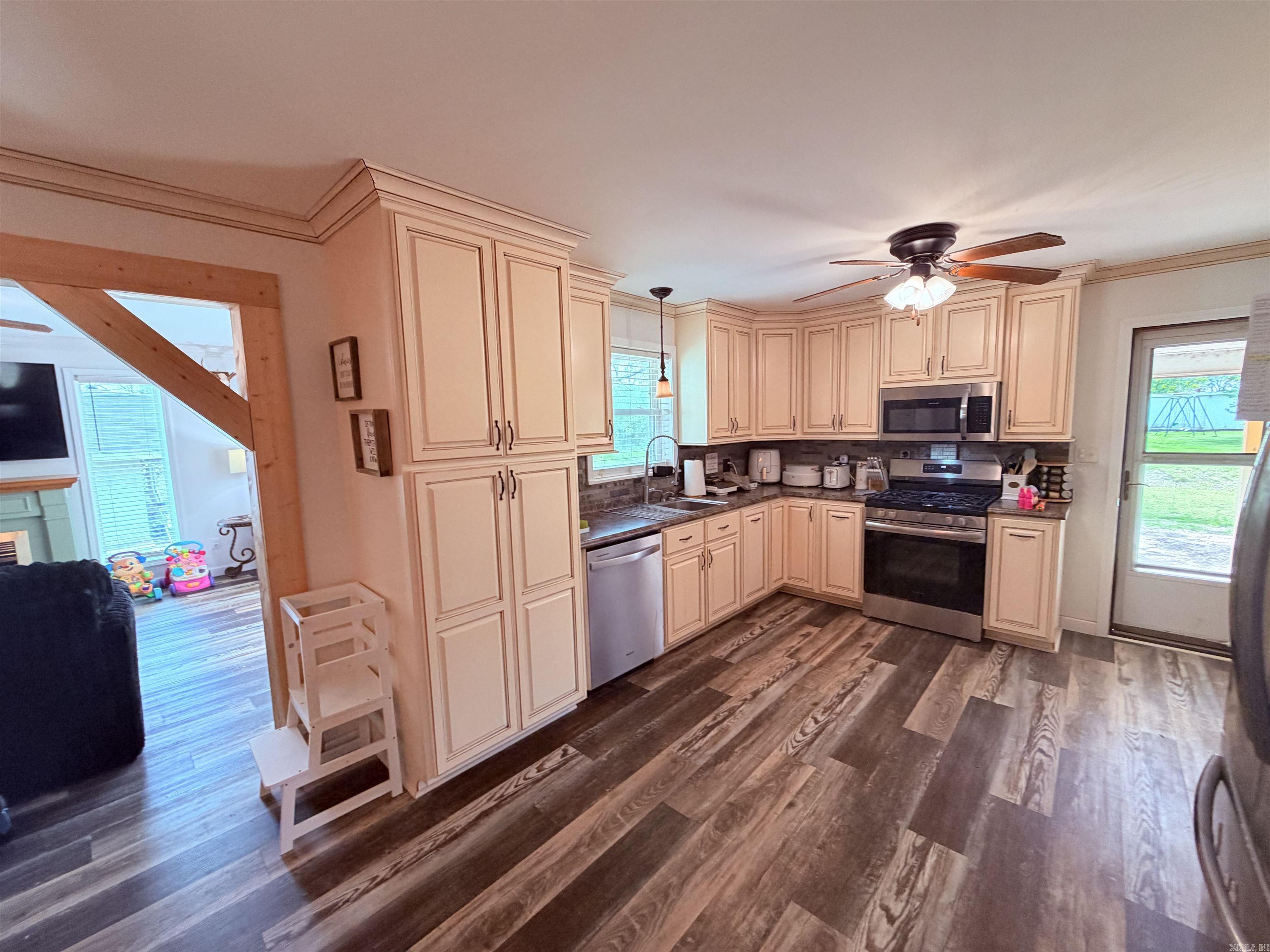 510 1st  Greenway, AR