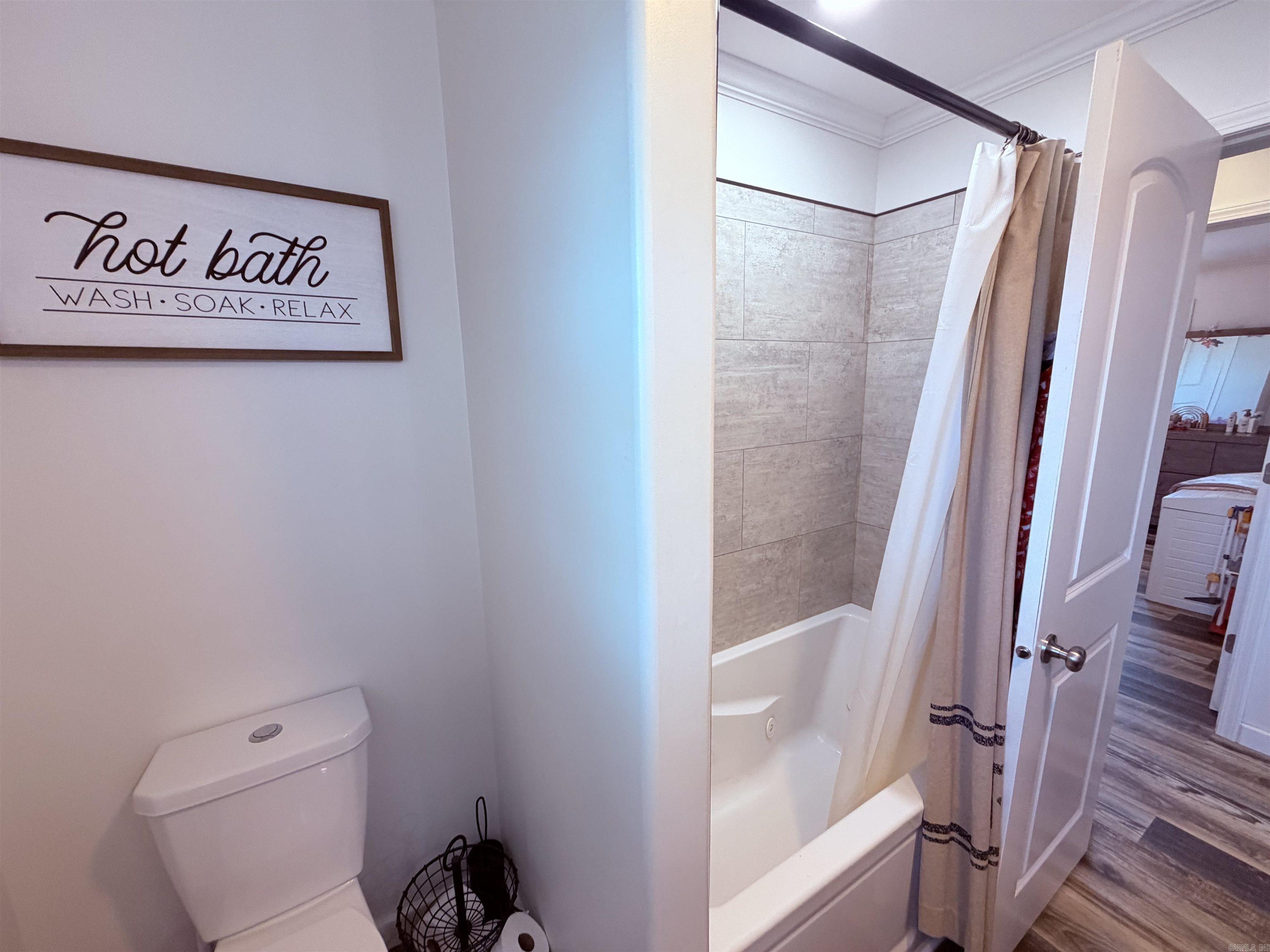 510 1st  Greenway, AR