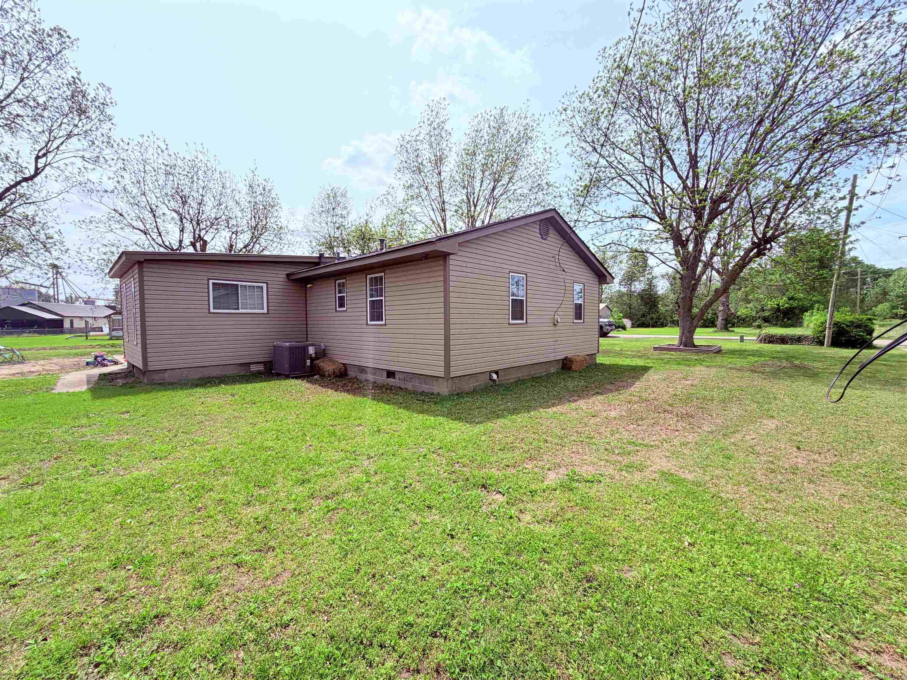 510 1st  Greenway, AR