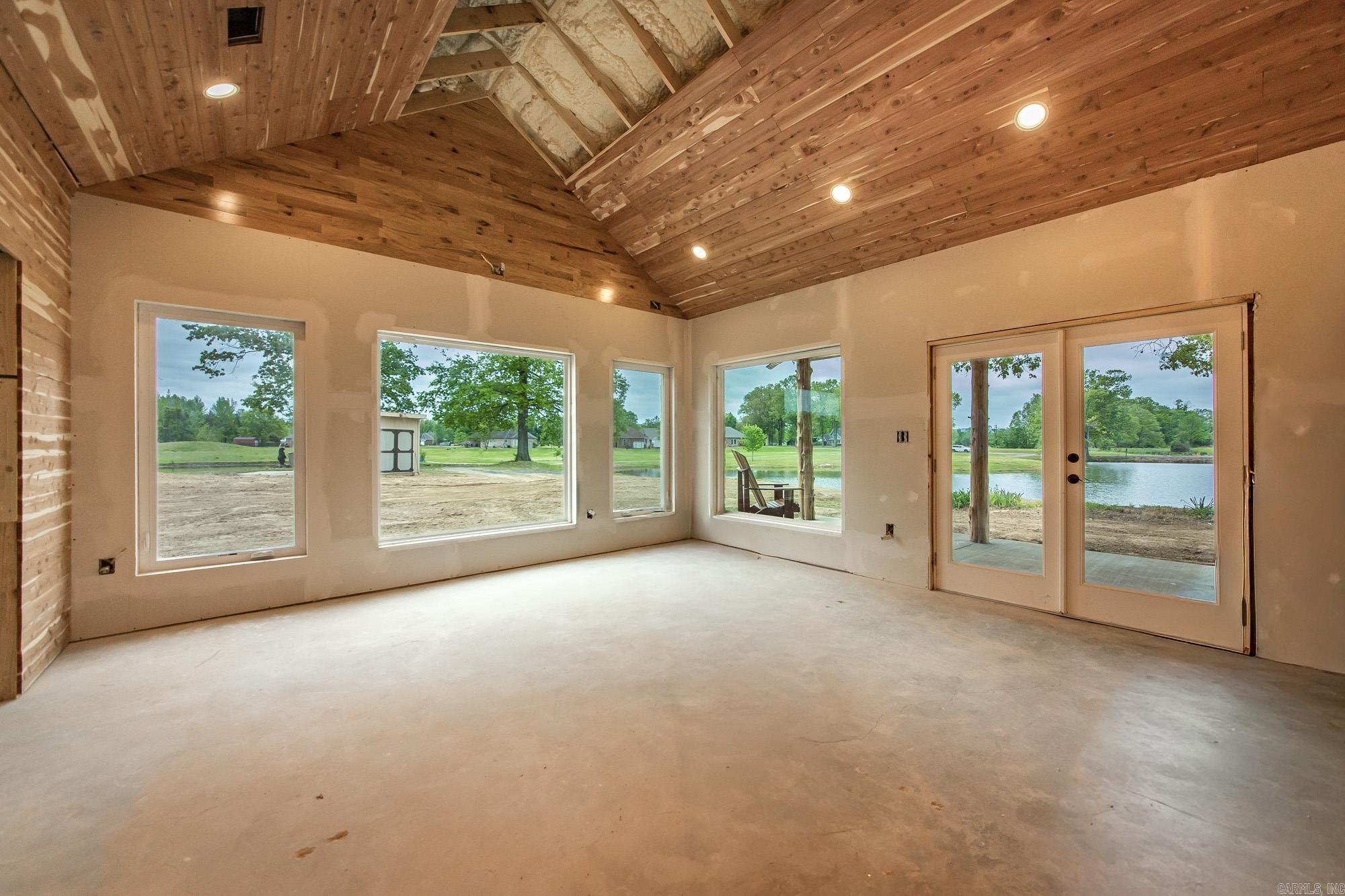 155 Woodard Ln.  Heber Springs, AR