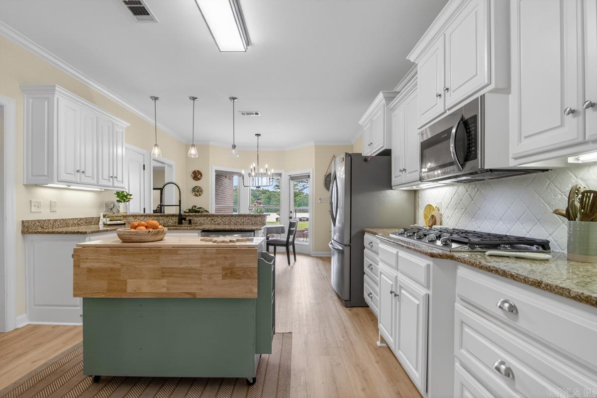 760 Mound View Dr  England, AR