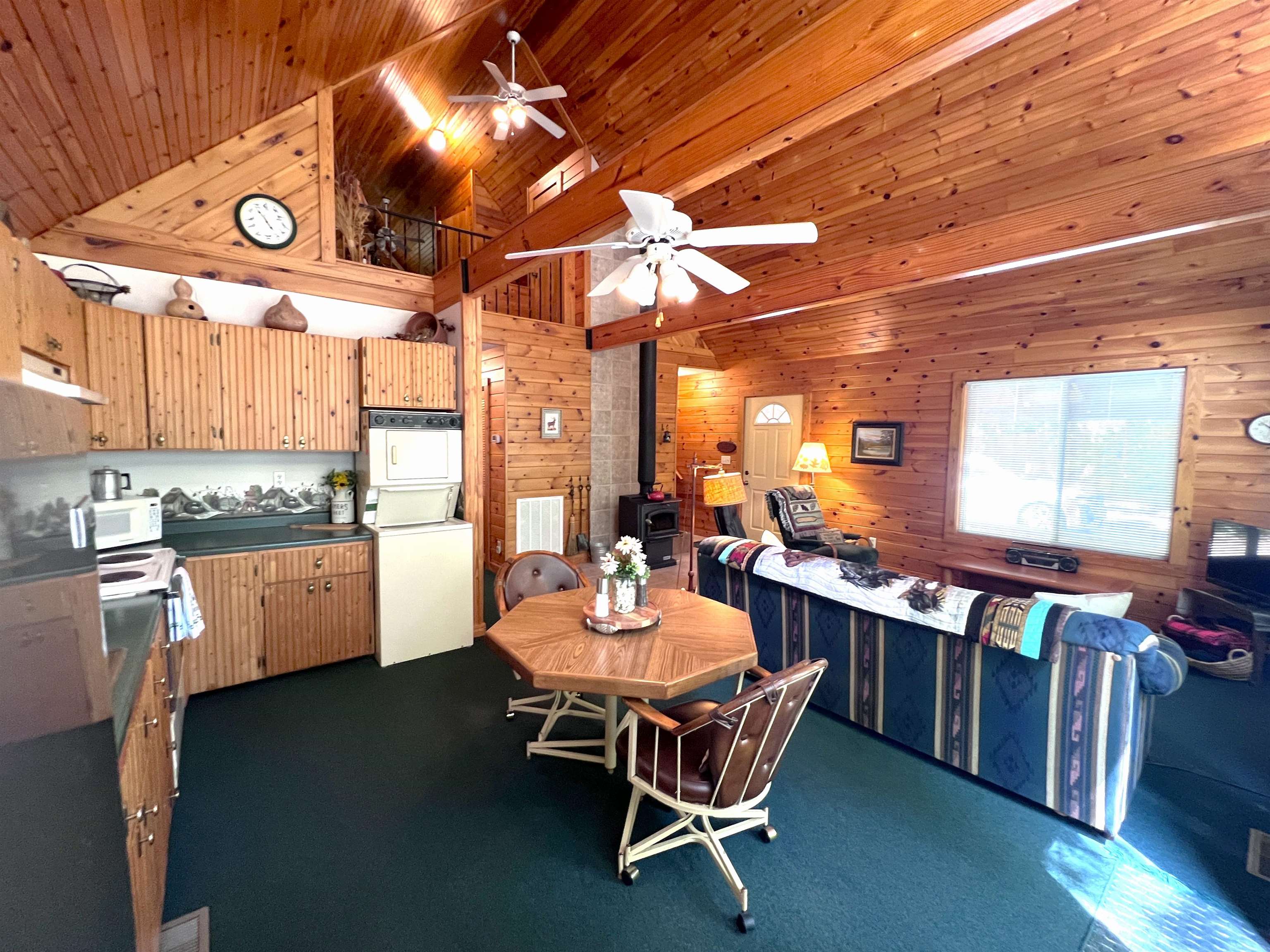 140 Danny  Mountain View, AR