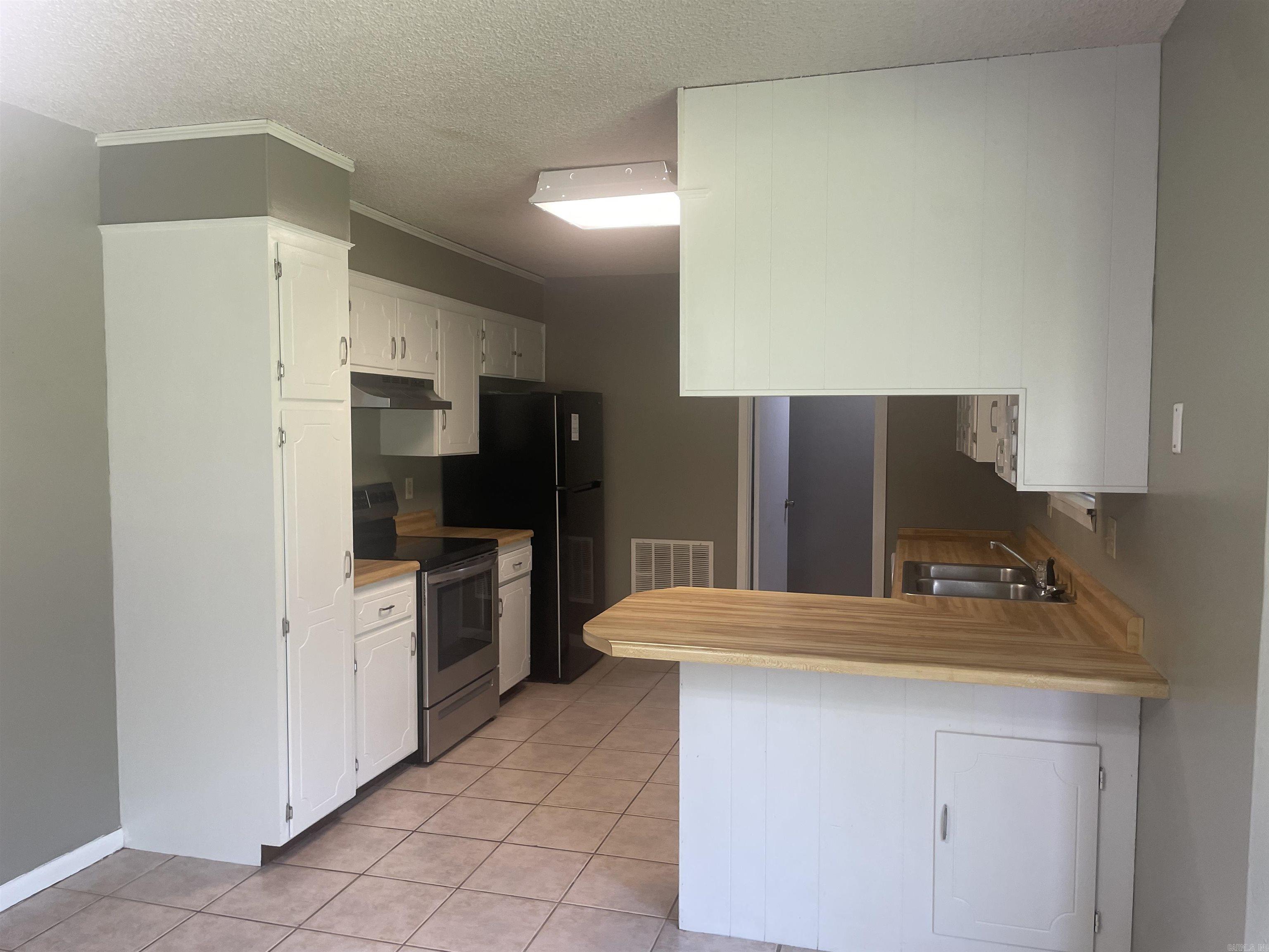 9 Meadow Creek  Conway, AR