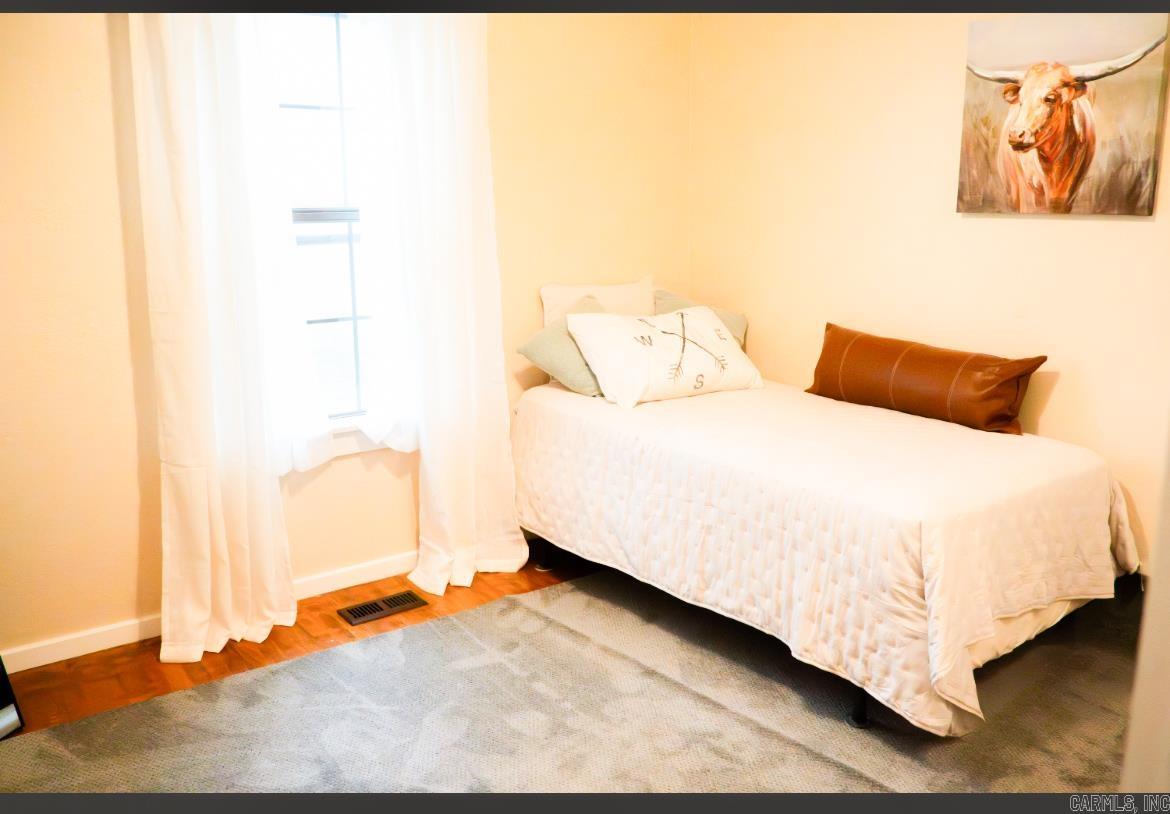 305 Glenora Avenue Sherwood, AR 72120