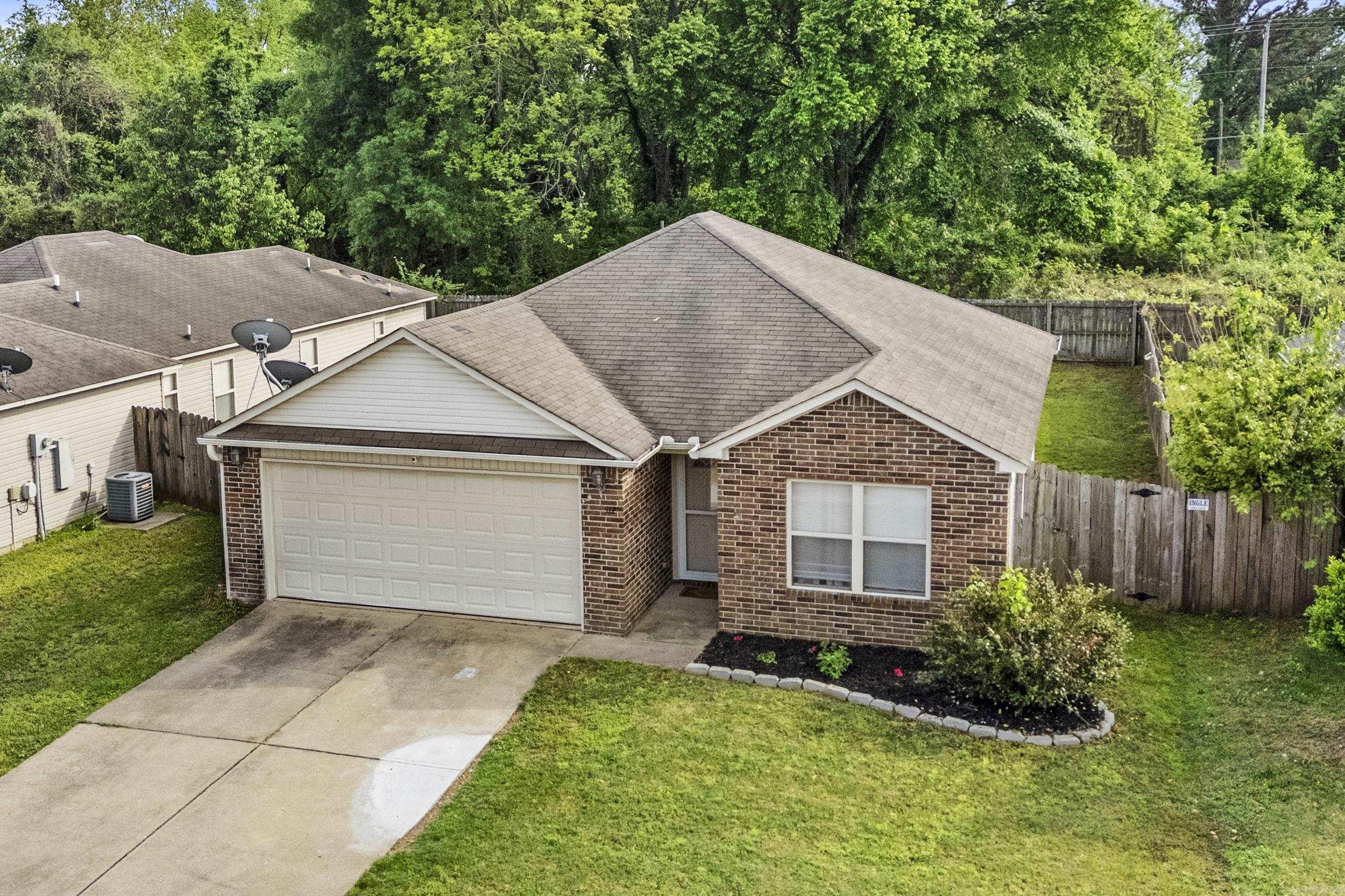 512 Saunders  North Little Rock, AR