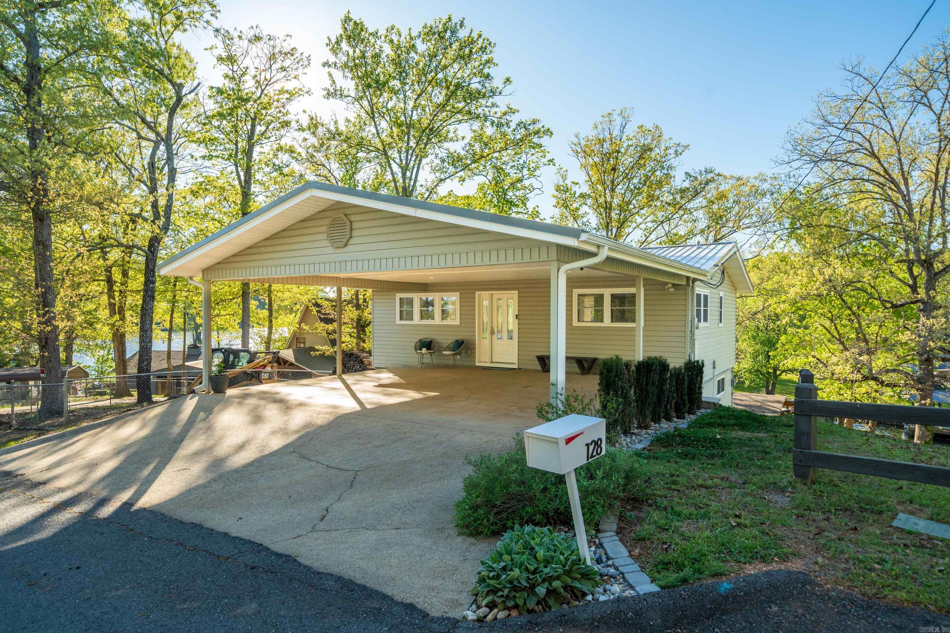 128 Riverside  Hot Springs, AR