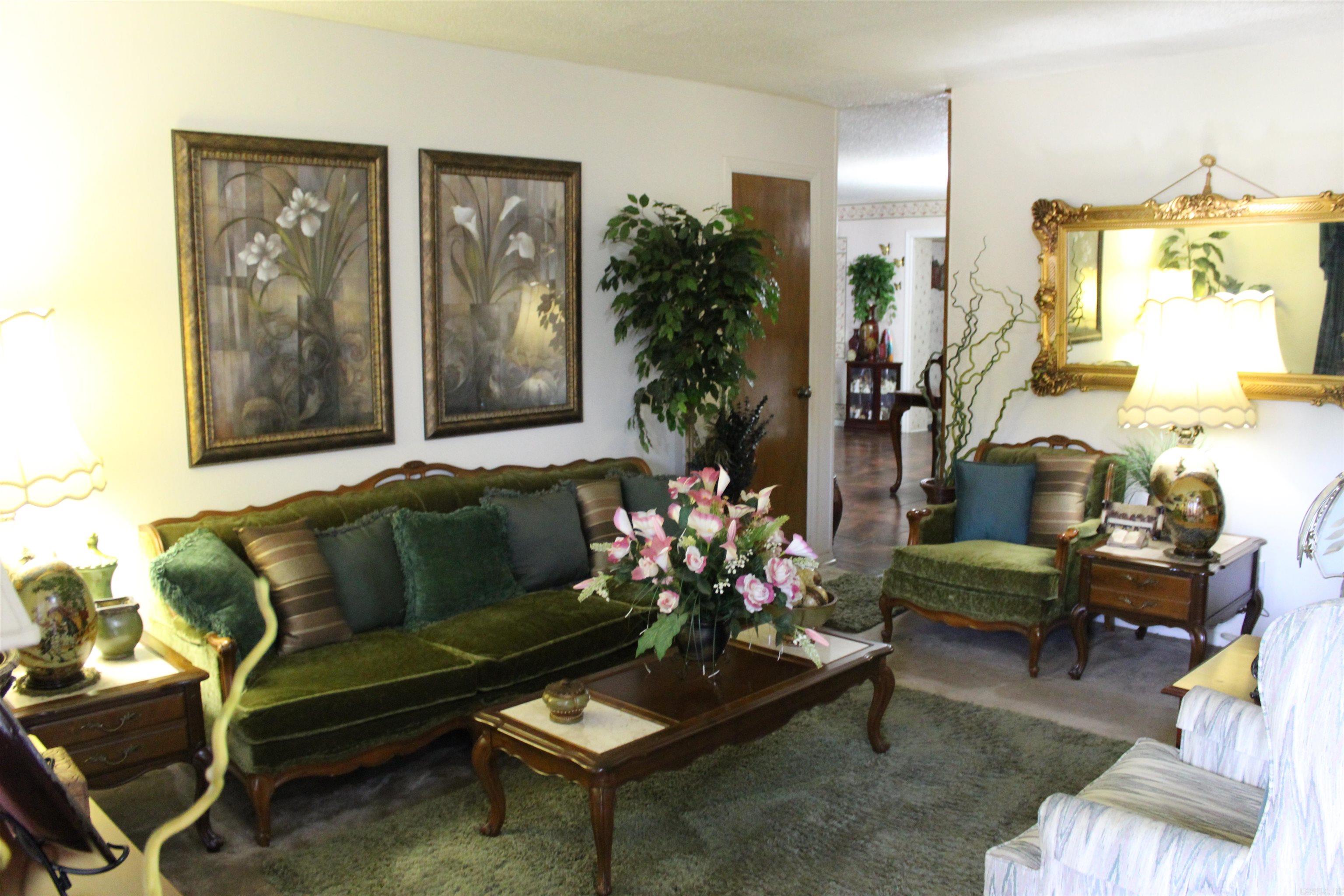 2713 E 10th Ave  Pine Bluff, AR