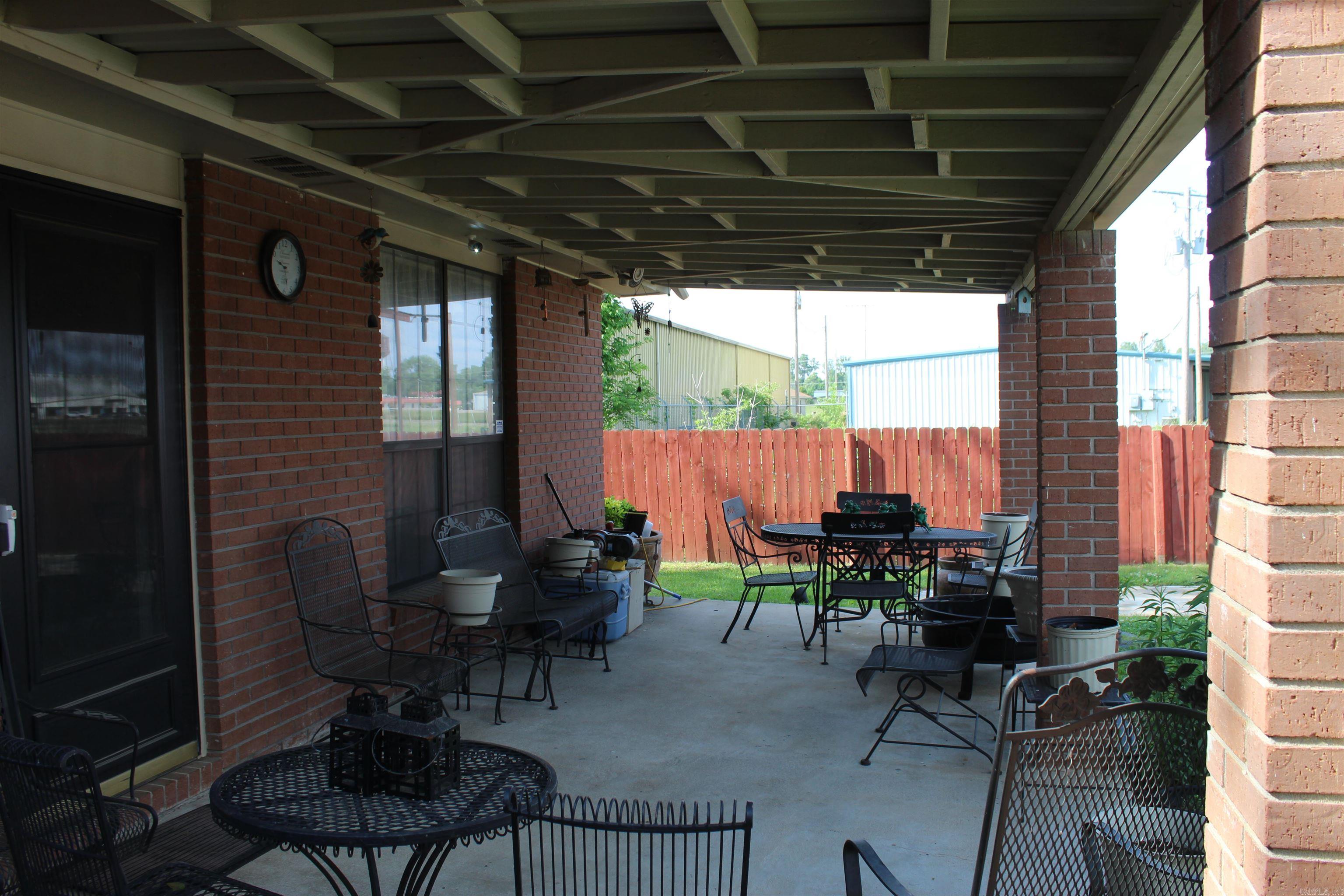 2713 E 10th Ave  Pine Bluff, AR