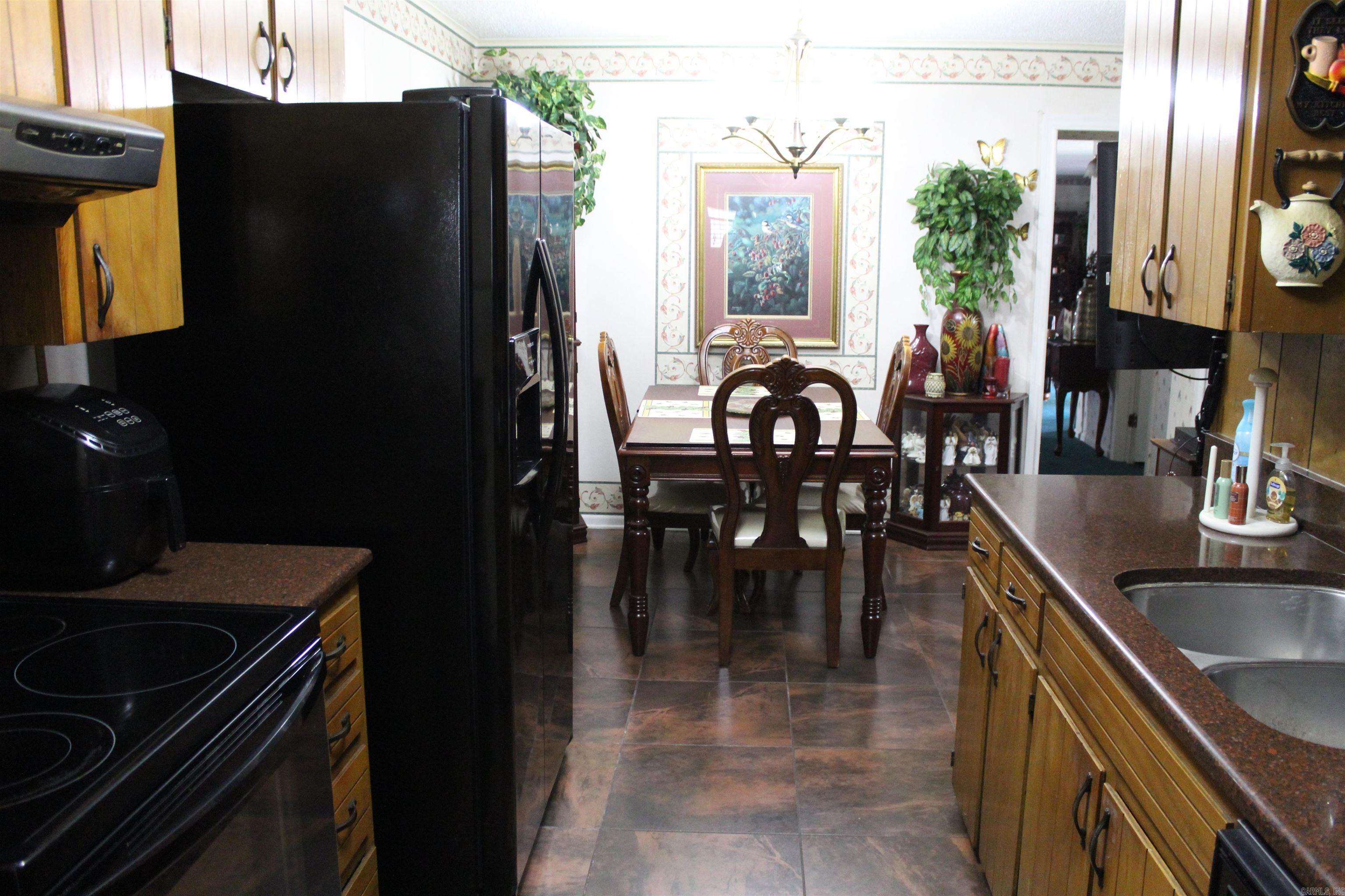 2713 E 10th Ave  Pine Bluff, AR