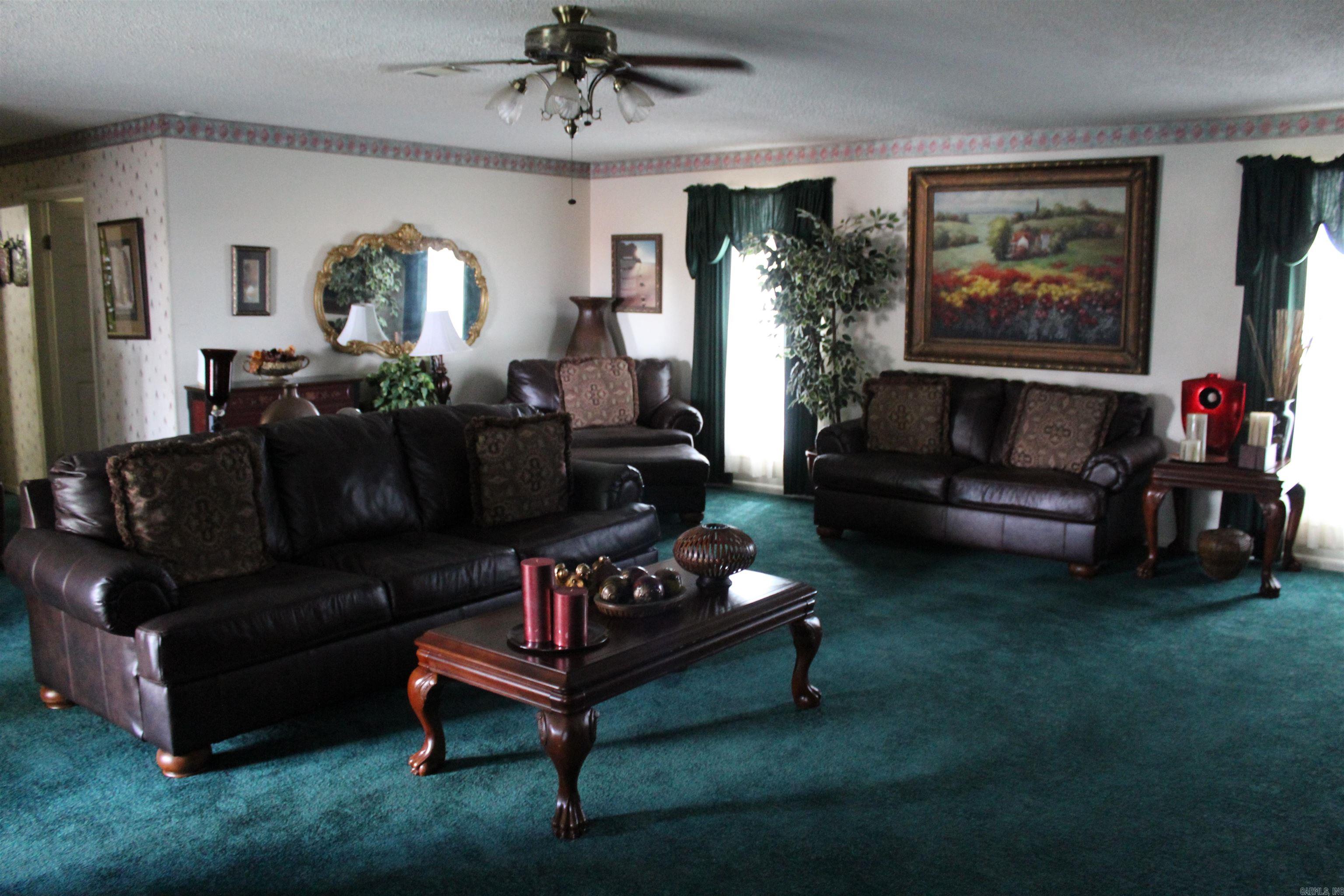 2713 E 10th Ave  Pine Bluff, AR