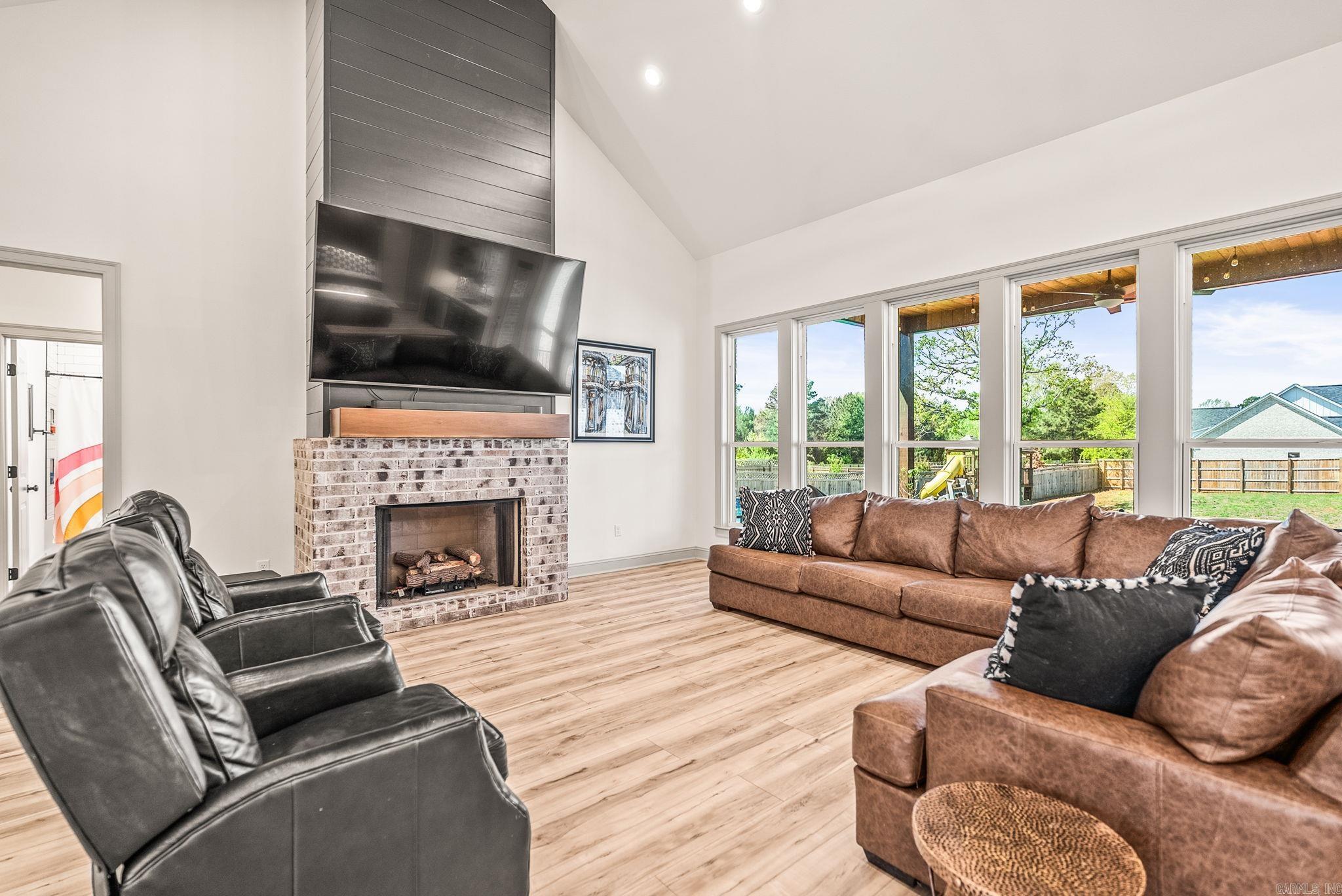 98 Hargrove  Greenbrier, AR