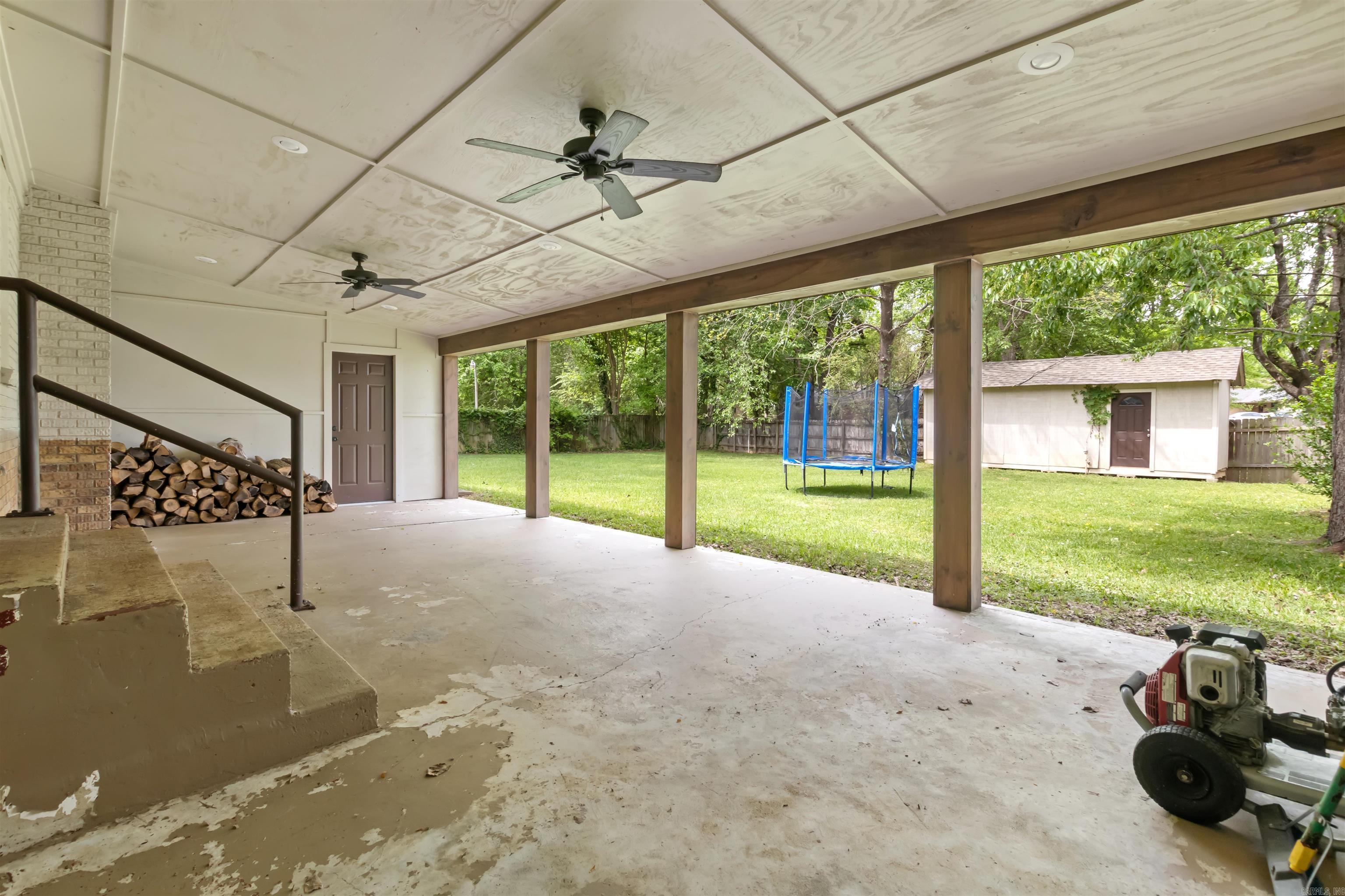 1 Foxboro  Searcy, AR