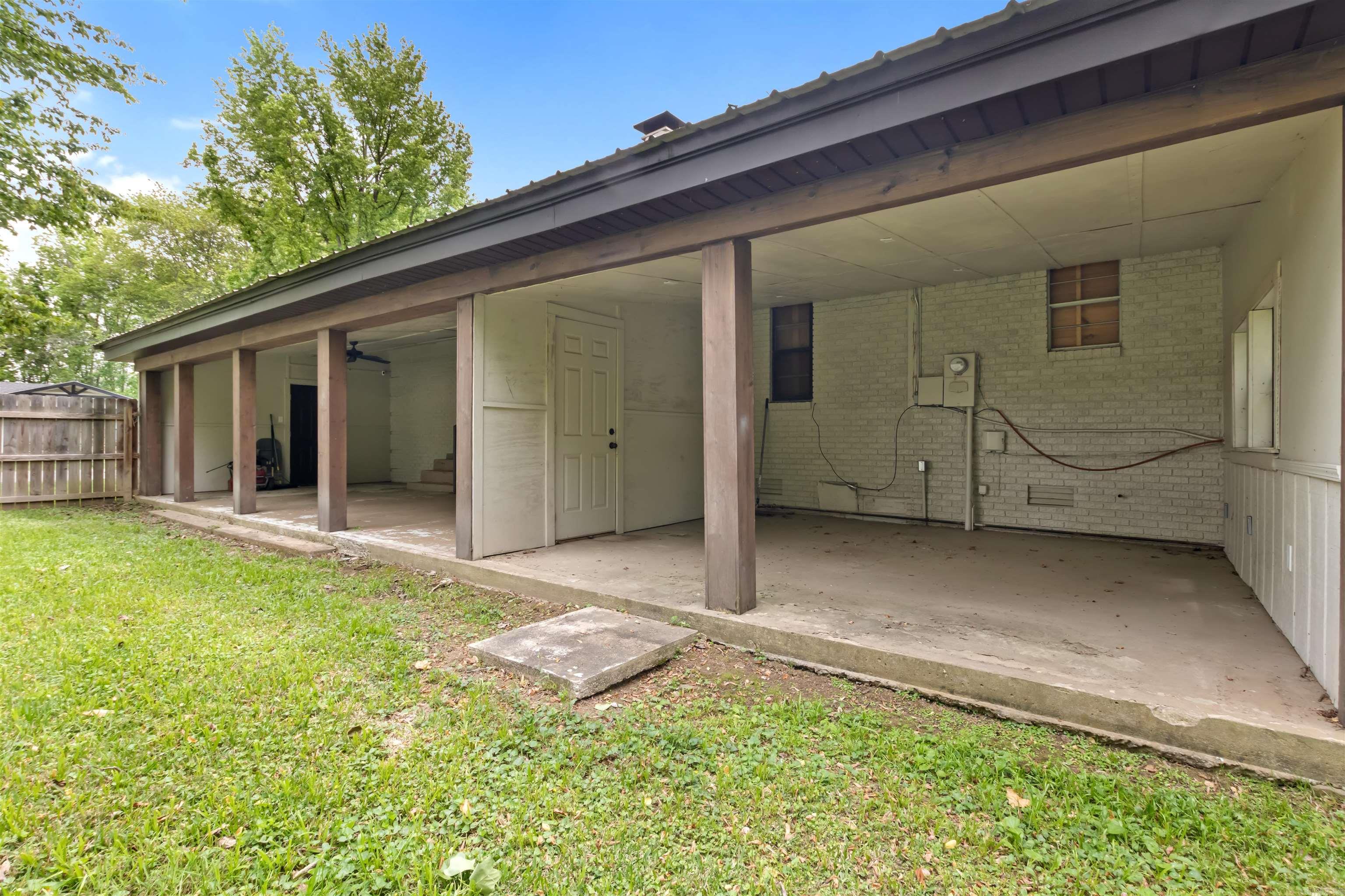 1 Foxboro  Searcy, AR