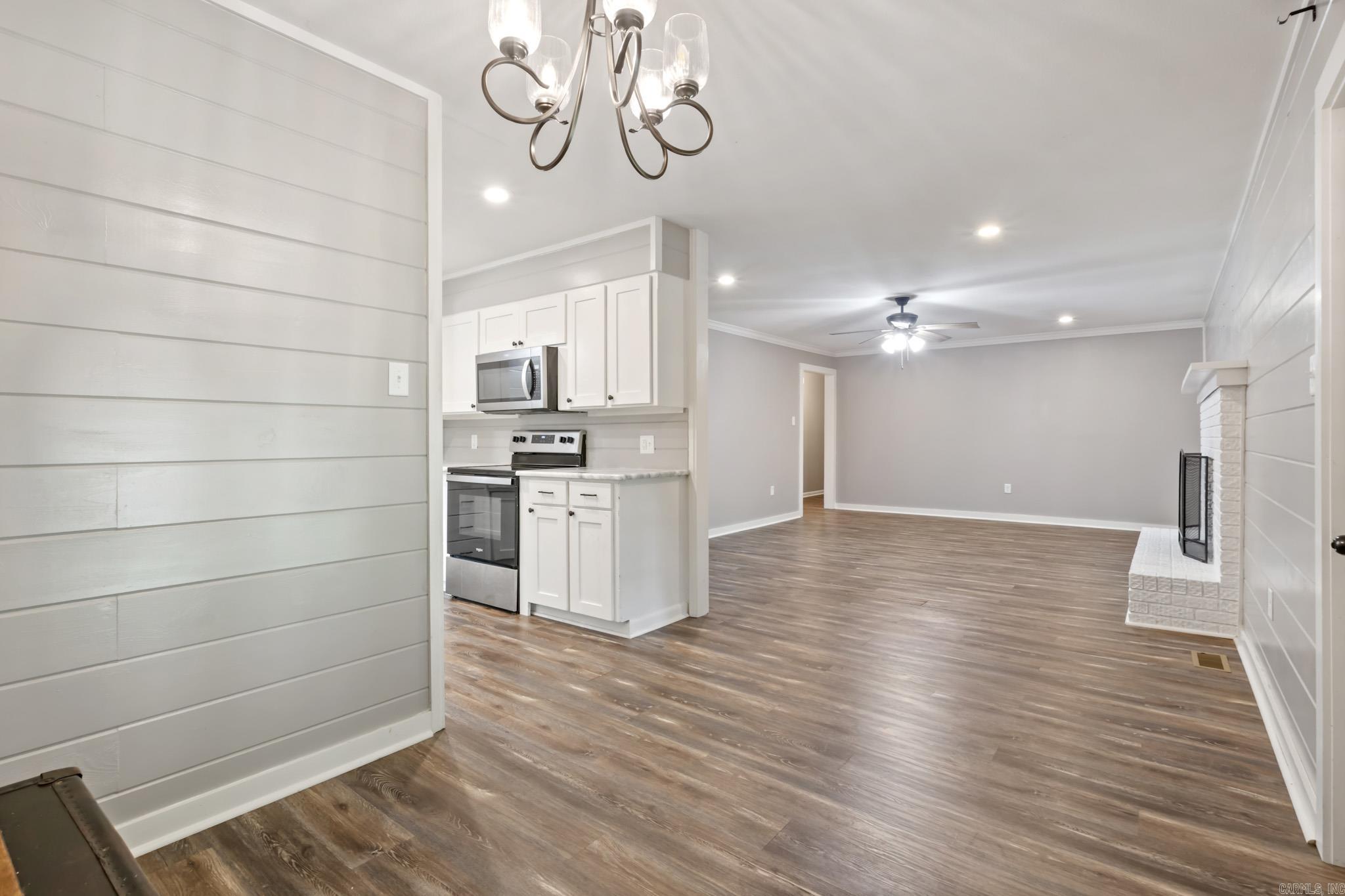 1 Foxboro  Searcy, AR