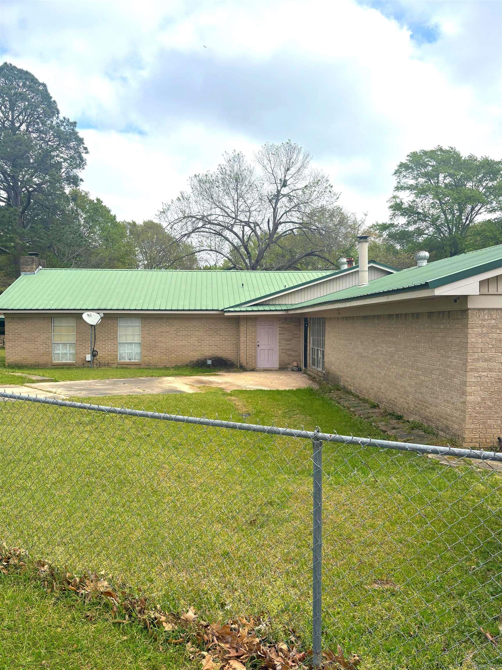 19 N Valley  Texarkana, AR