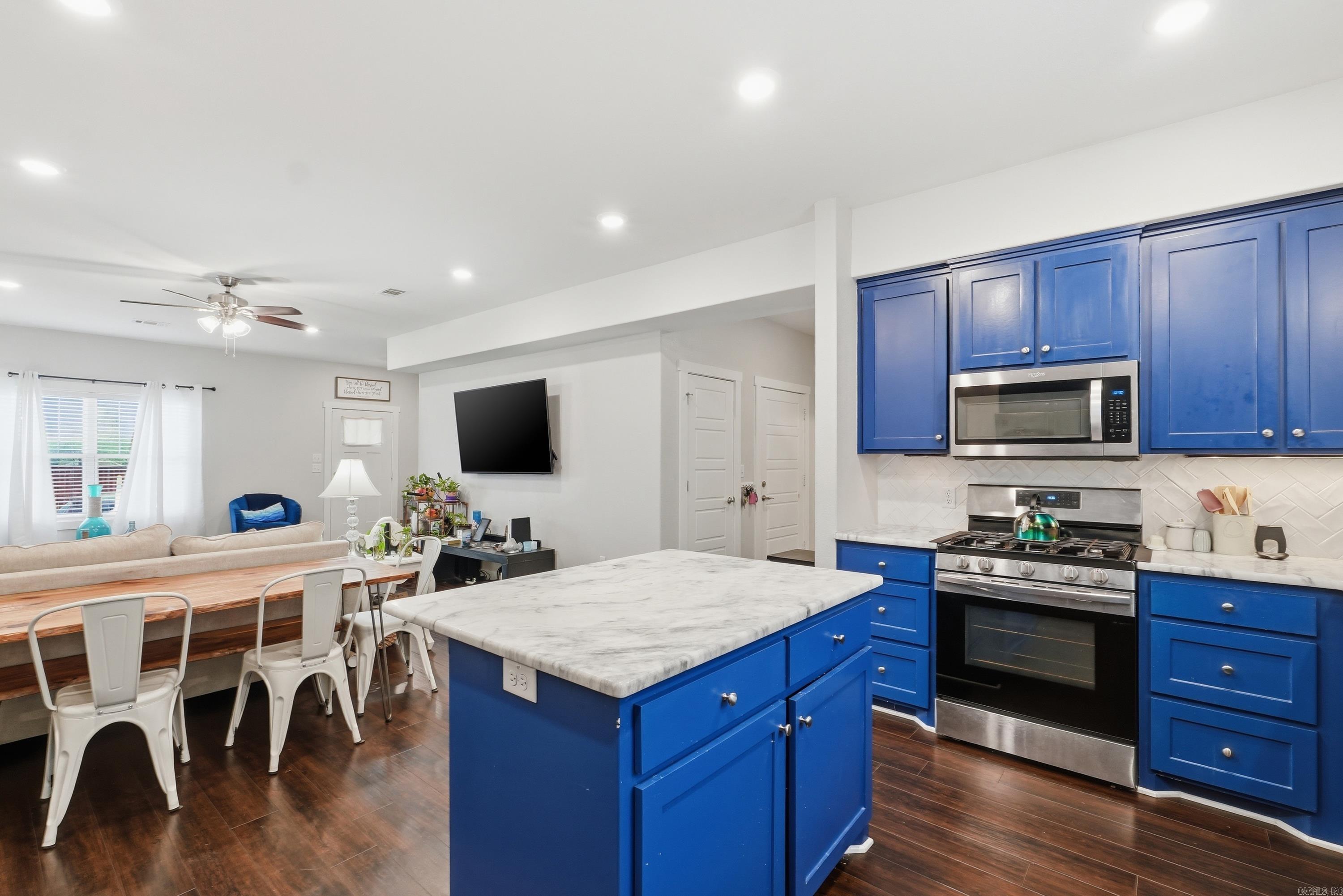 2921 Gillis Drive  Benton, AR