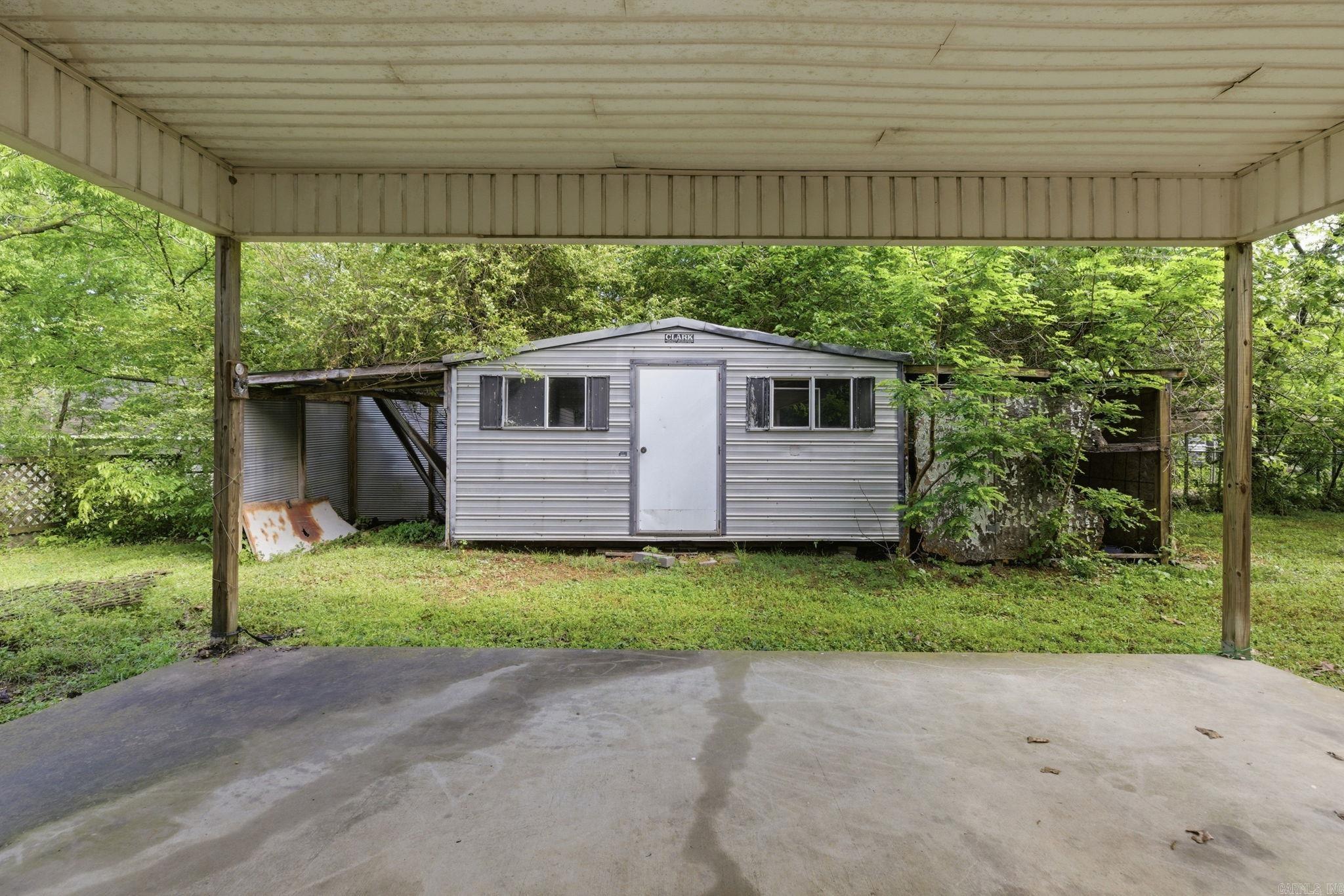 304 S 3rd St  Benton, AR