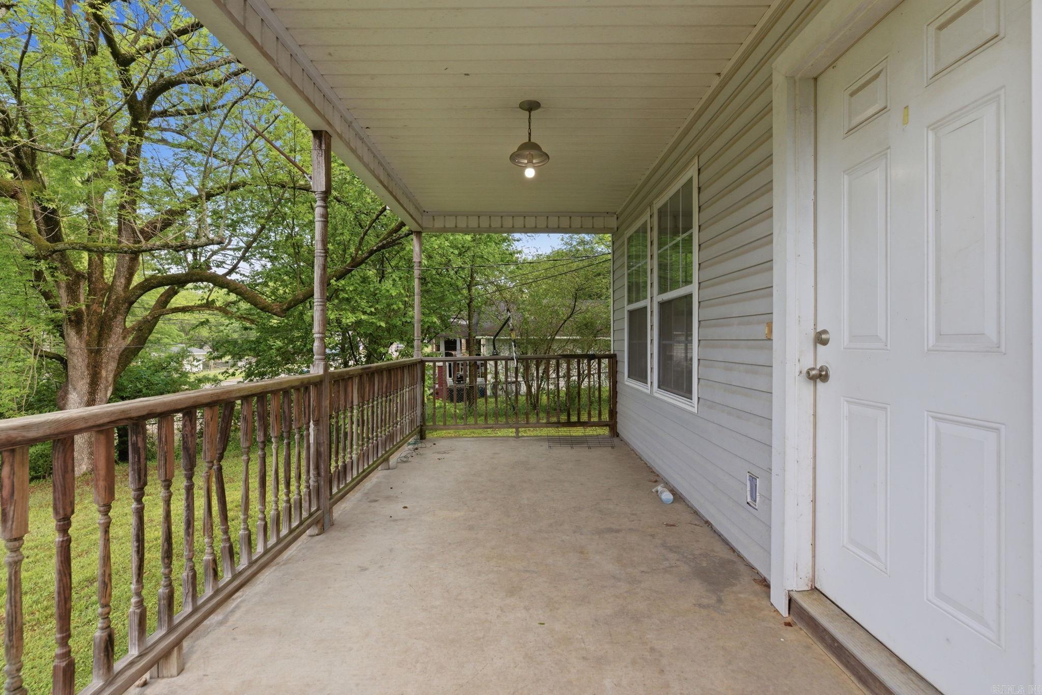 304 S 3rd St  Benton, AR