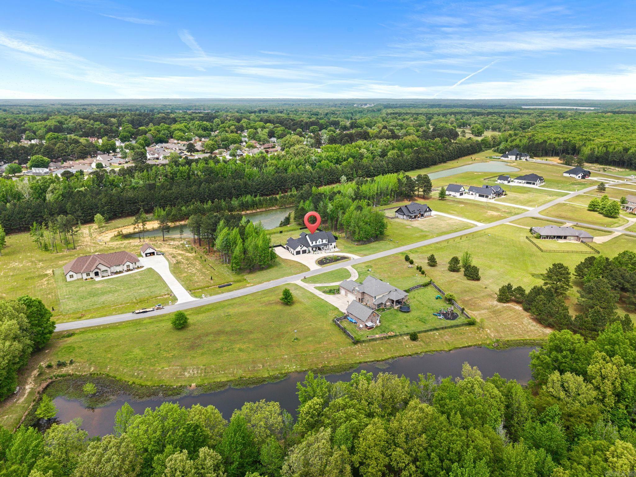 1609 Hunters Chase Rd  Jacksonville, AR