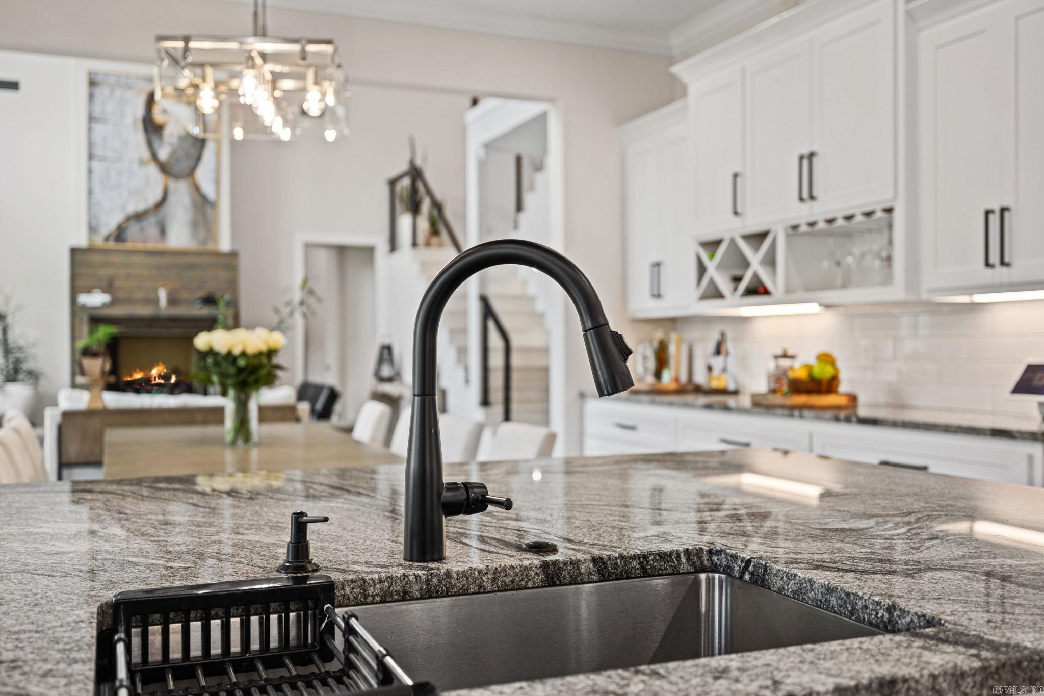 1609 Hunters Chase Rd  Jacksonville, AR