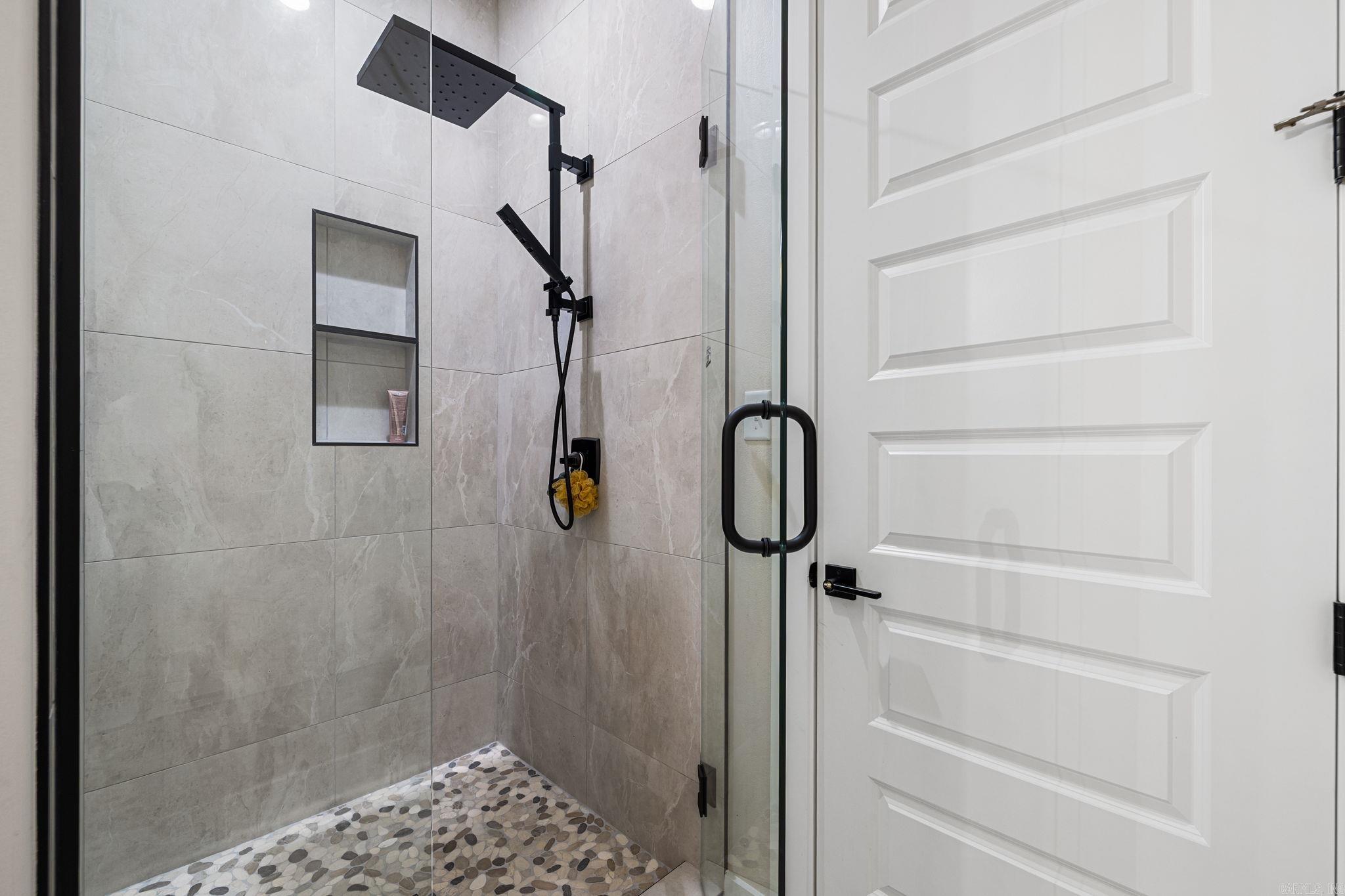 1609 Hunters Chase Rd  Jacksonville, AR