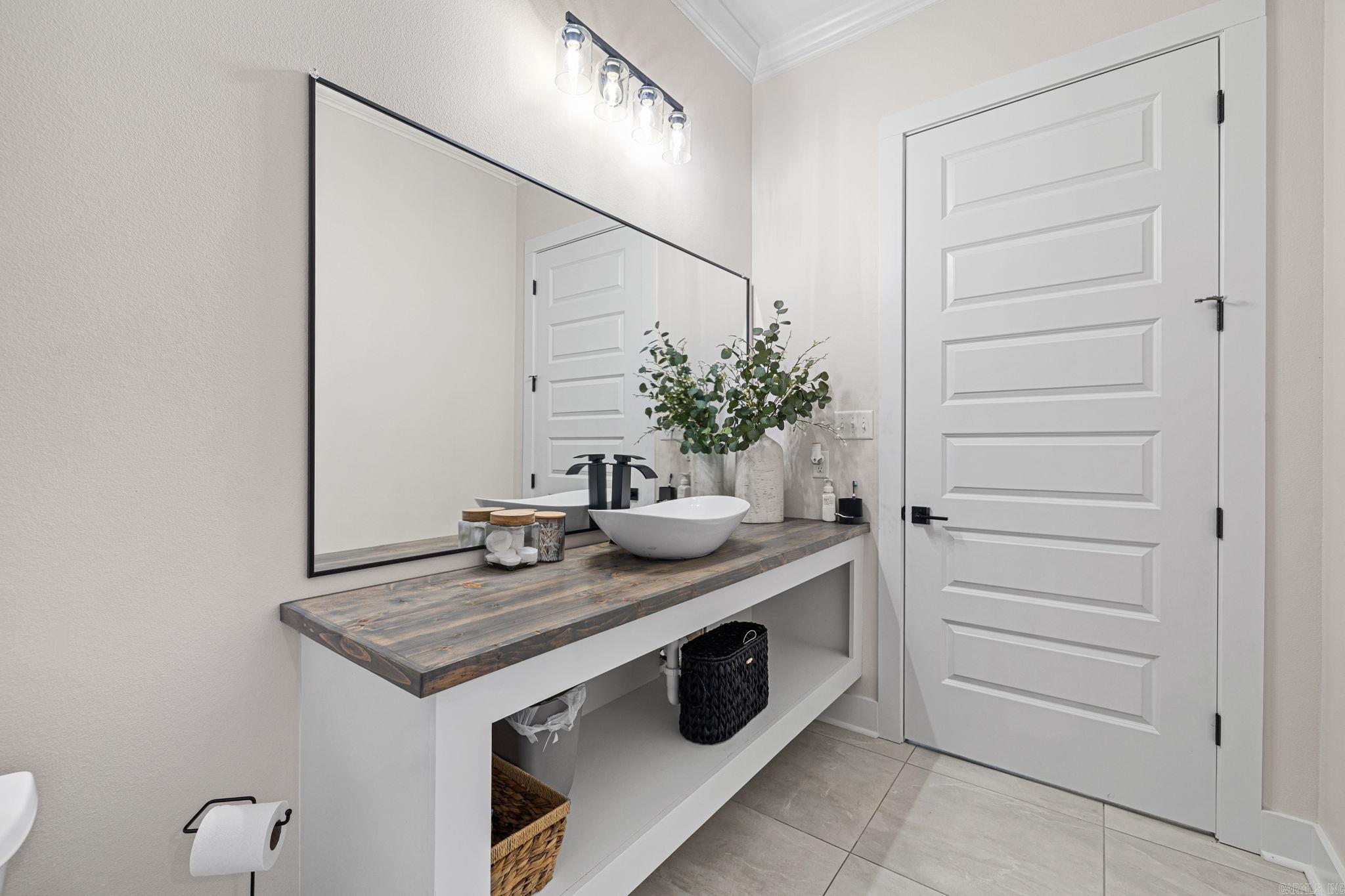 1609 Hunters Chase Rd  Jacksonville, AR