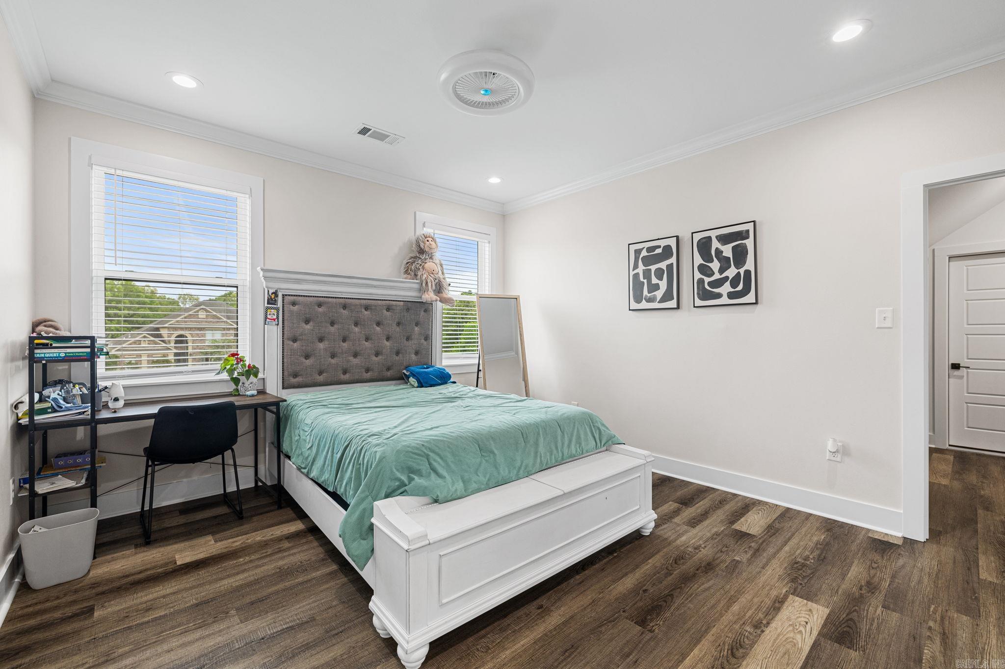 1609 Hunters Chase Rd  Jacksonville, AR