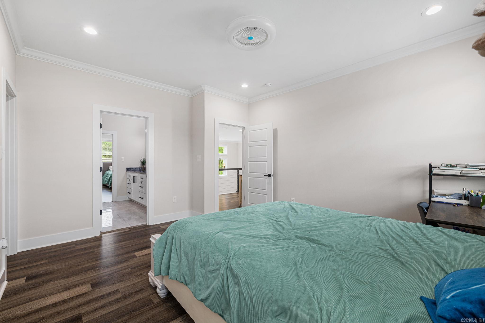 1609 Hunters Chase Rd  Jacksonville, AR