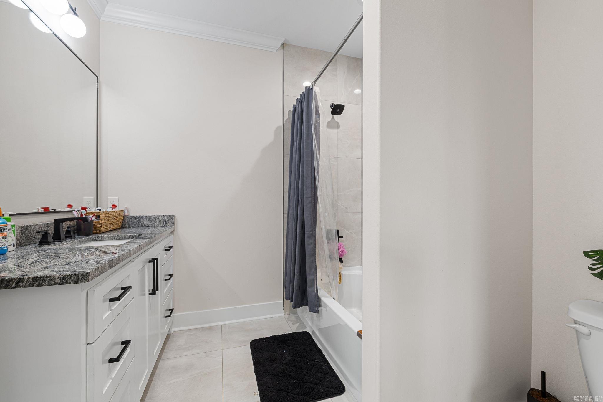 1609 Hunters Chase Rd  Jacksonville, AR