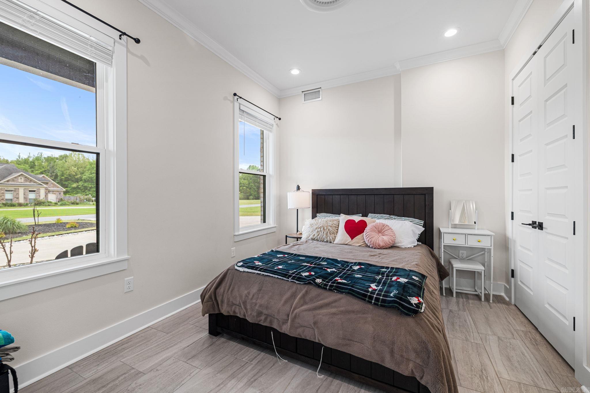 1609 Hunters Chase Rd  Jacksonville, AR