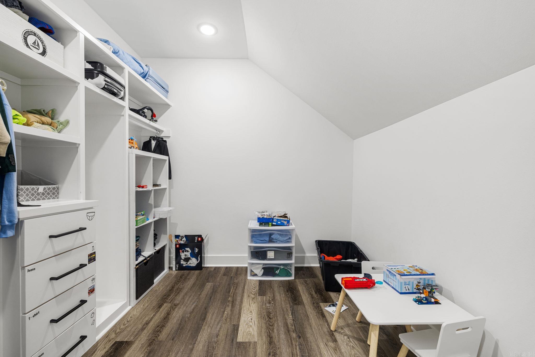 1609 Hunters Chase Rd  Jacksonville, AR