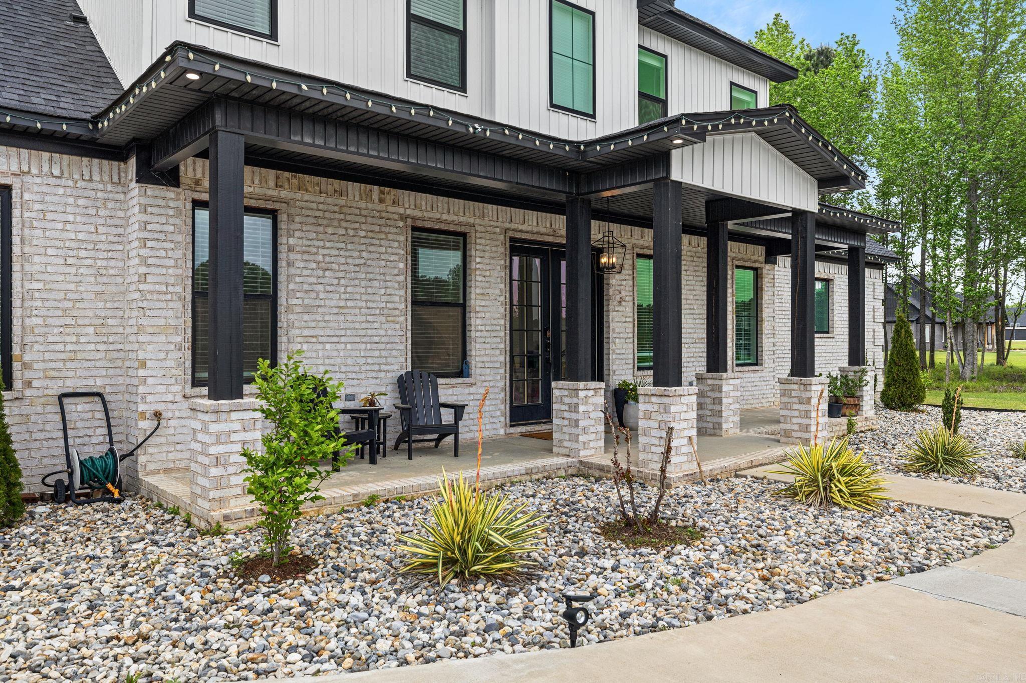 1609 Hunters Chase Rd  Jacksonville, AR