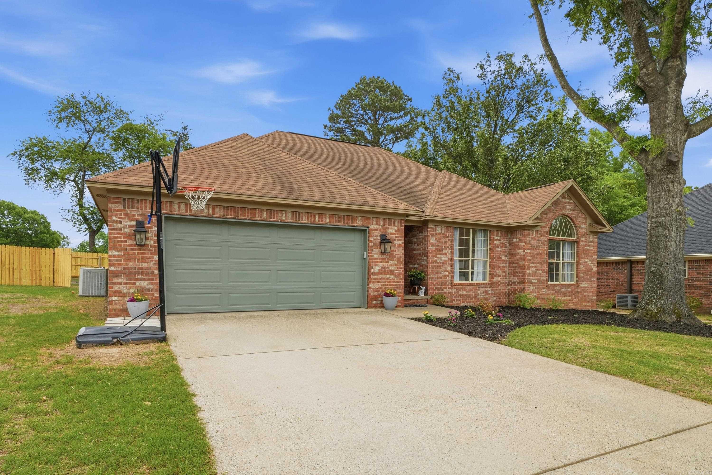 410 Whitney Woods  Conway, AR