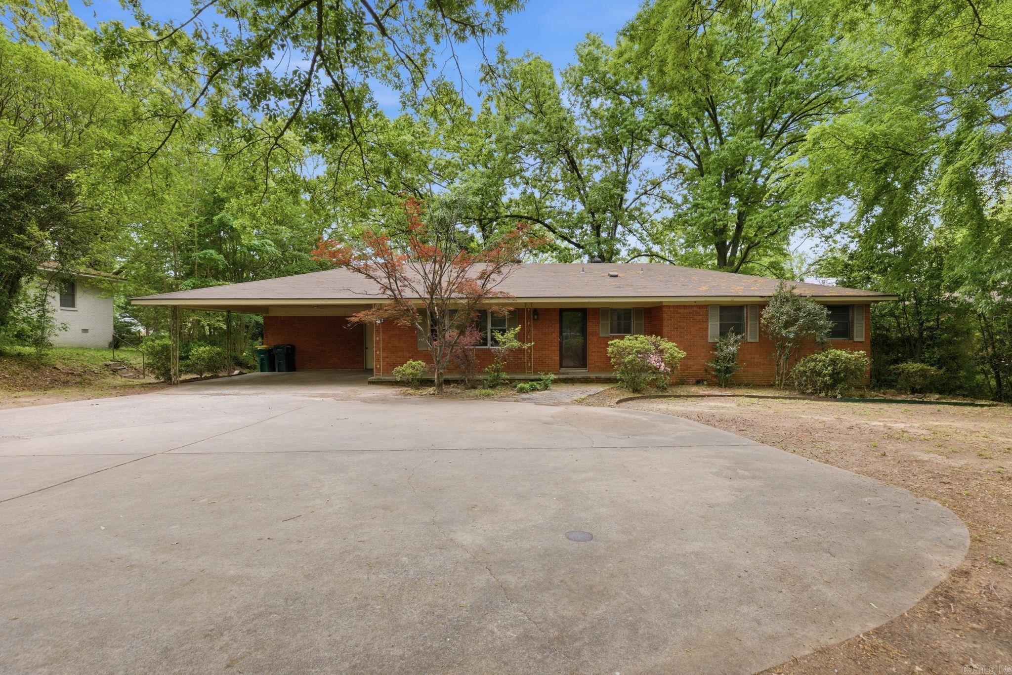 7311 W markham  Little Rock, AR