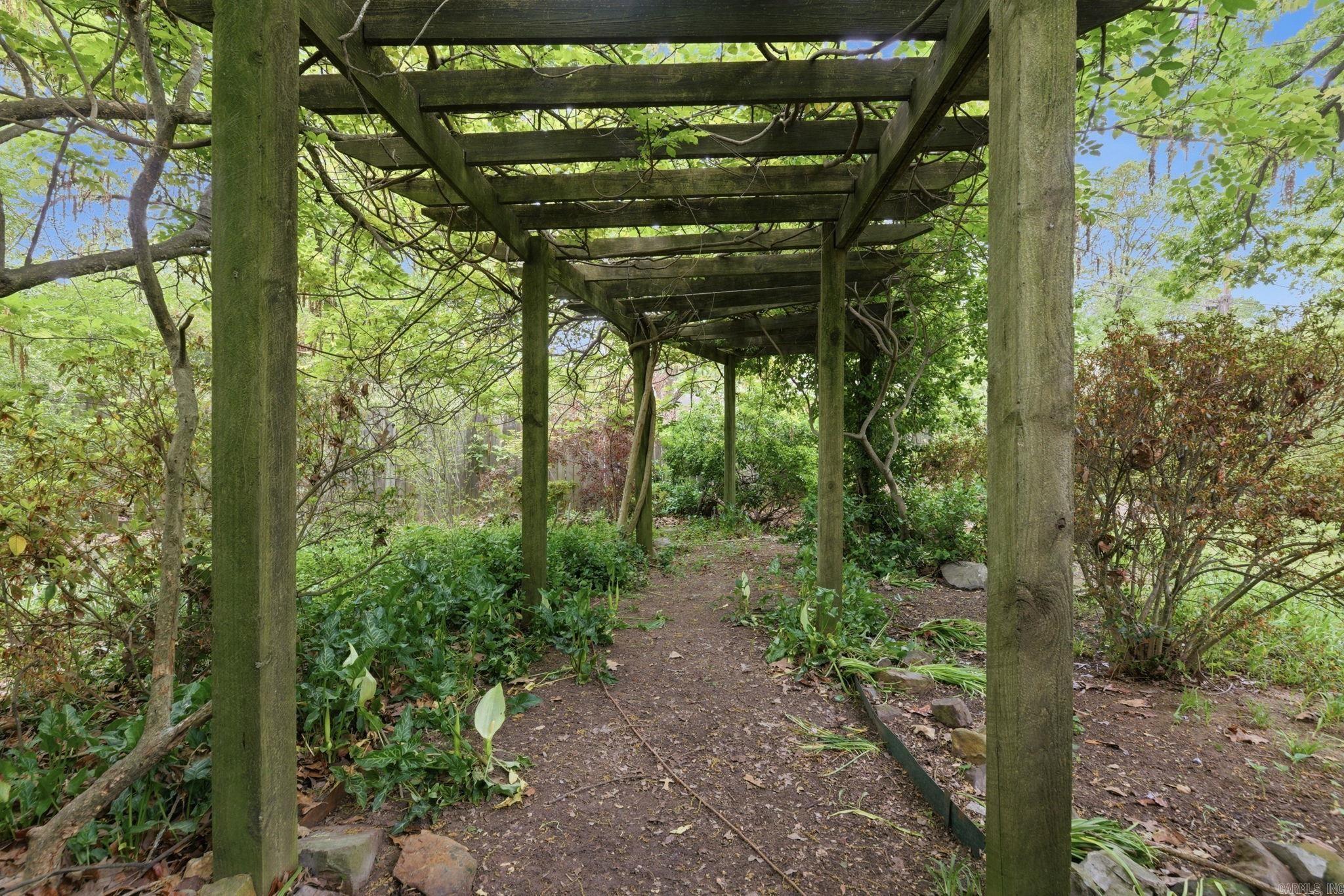 7311 W markham  Little Rock, AR