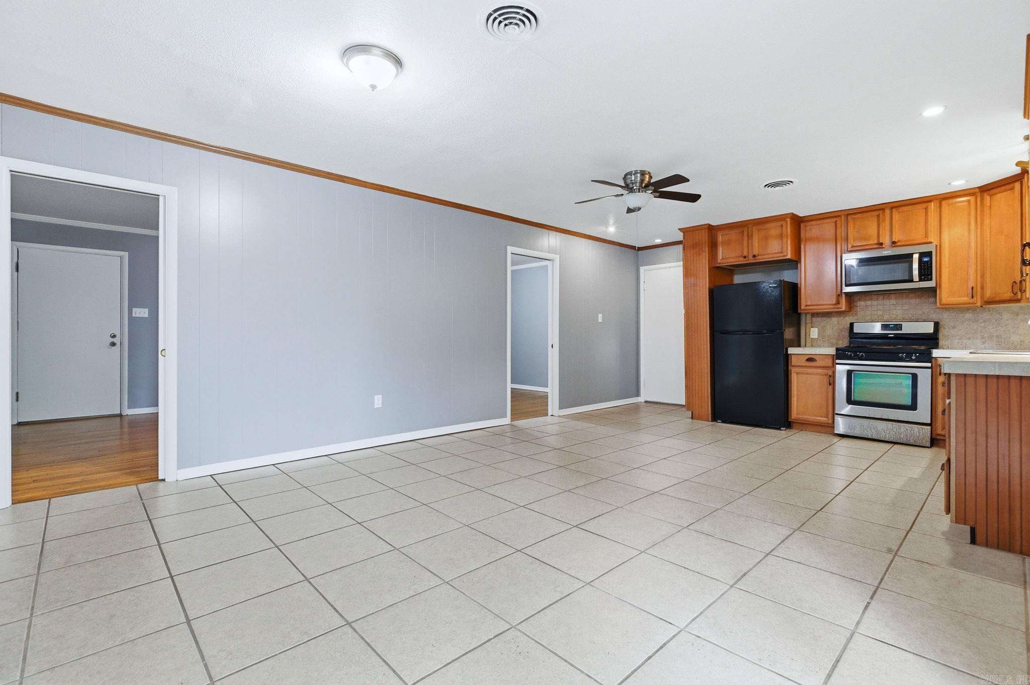 7311 W markham  Little Rock, AR