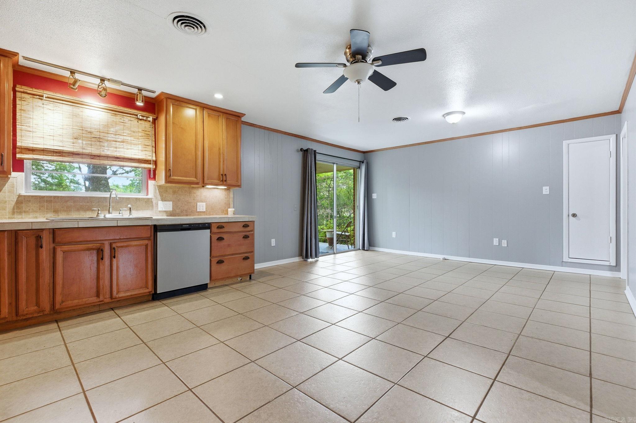 7311 W markham  Little Rock, AR