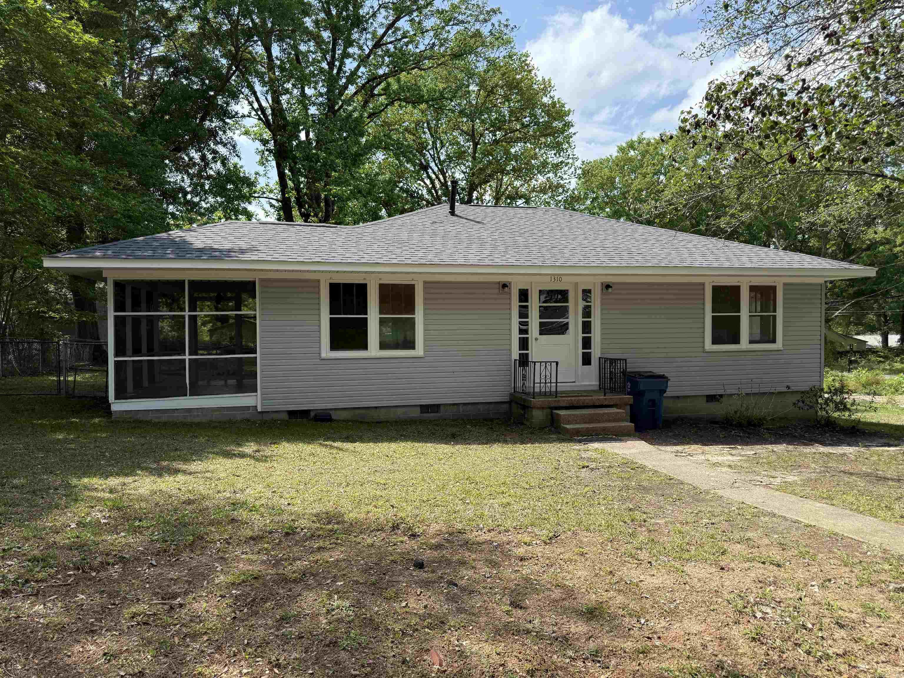 1310 ROOSEVELT  Malvern, AR