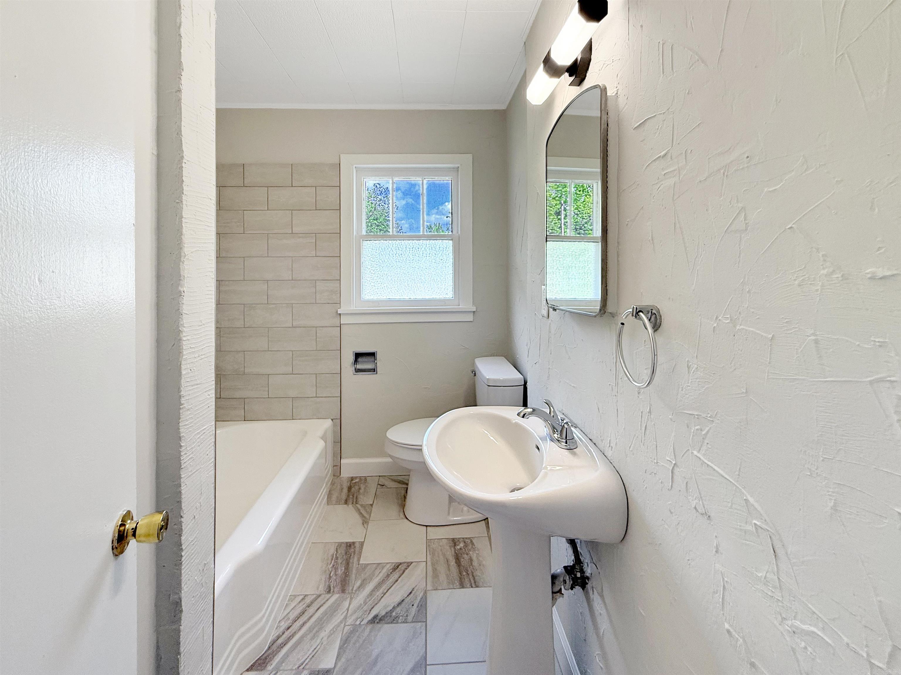 1310 ROOSEVELT  Malvern, AR